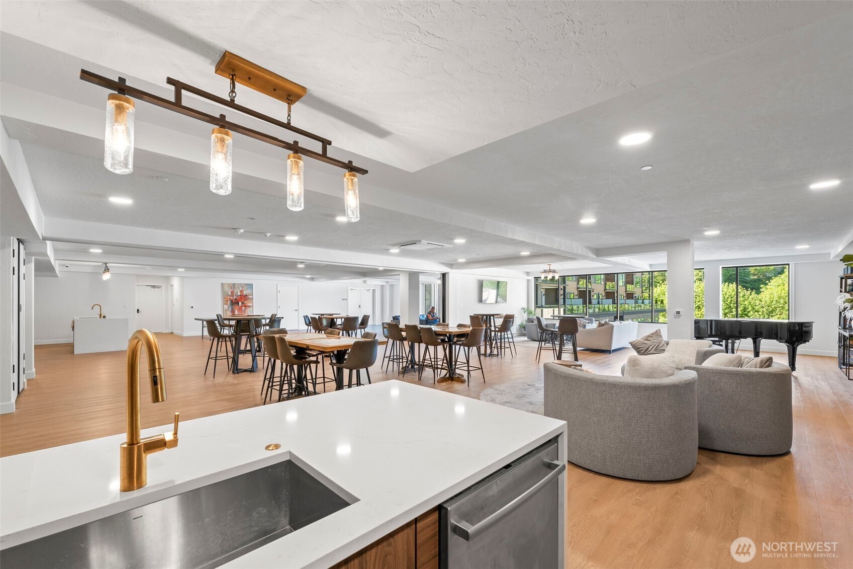 4907 Main Street Unit: 214