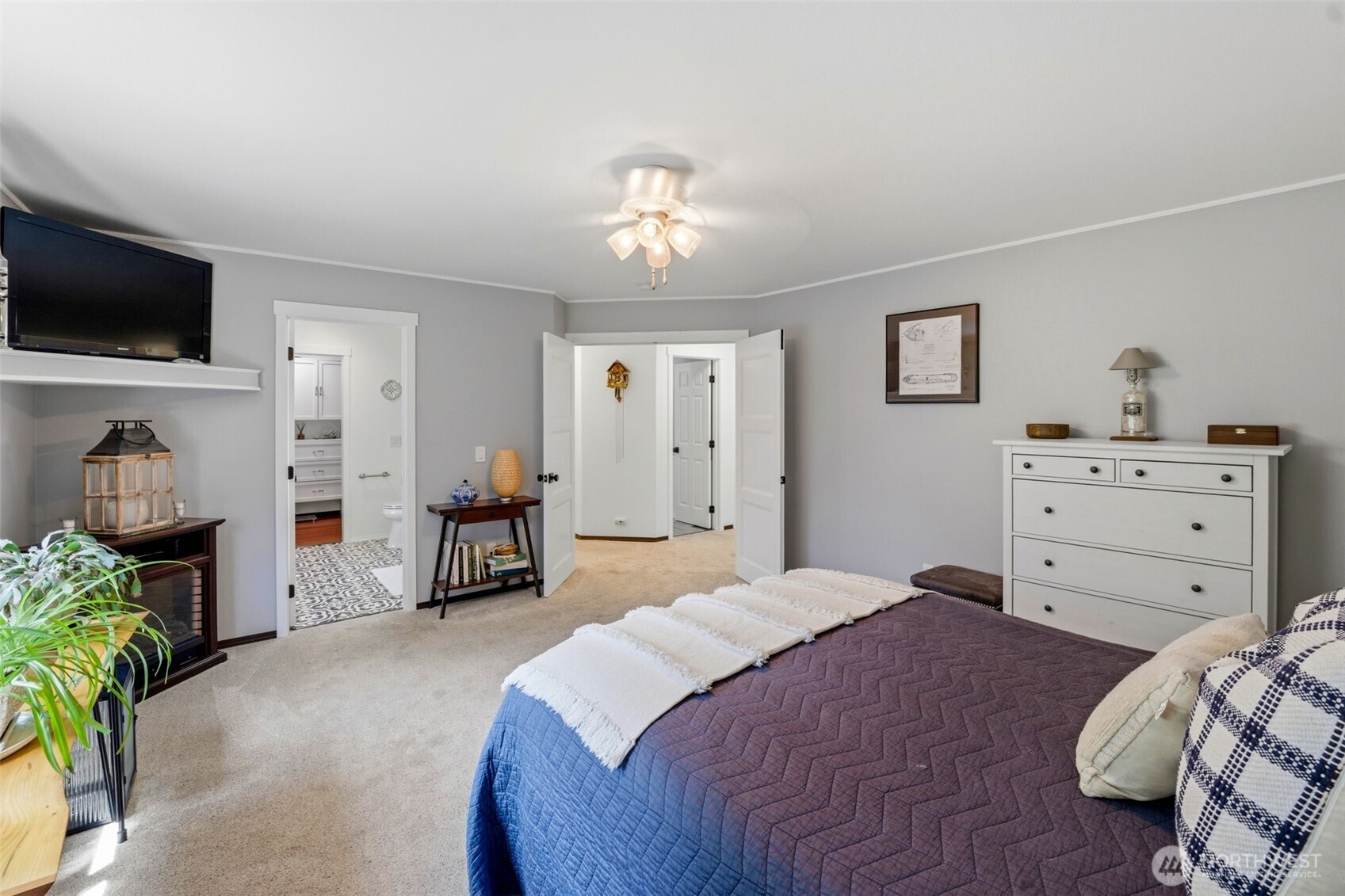 1417 Hamilton Place