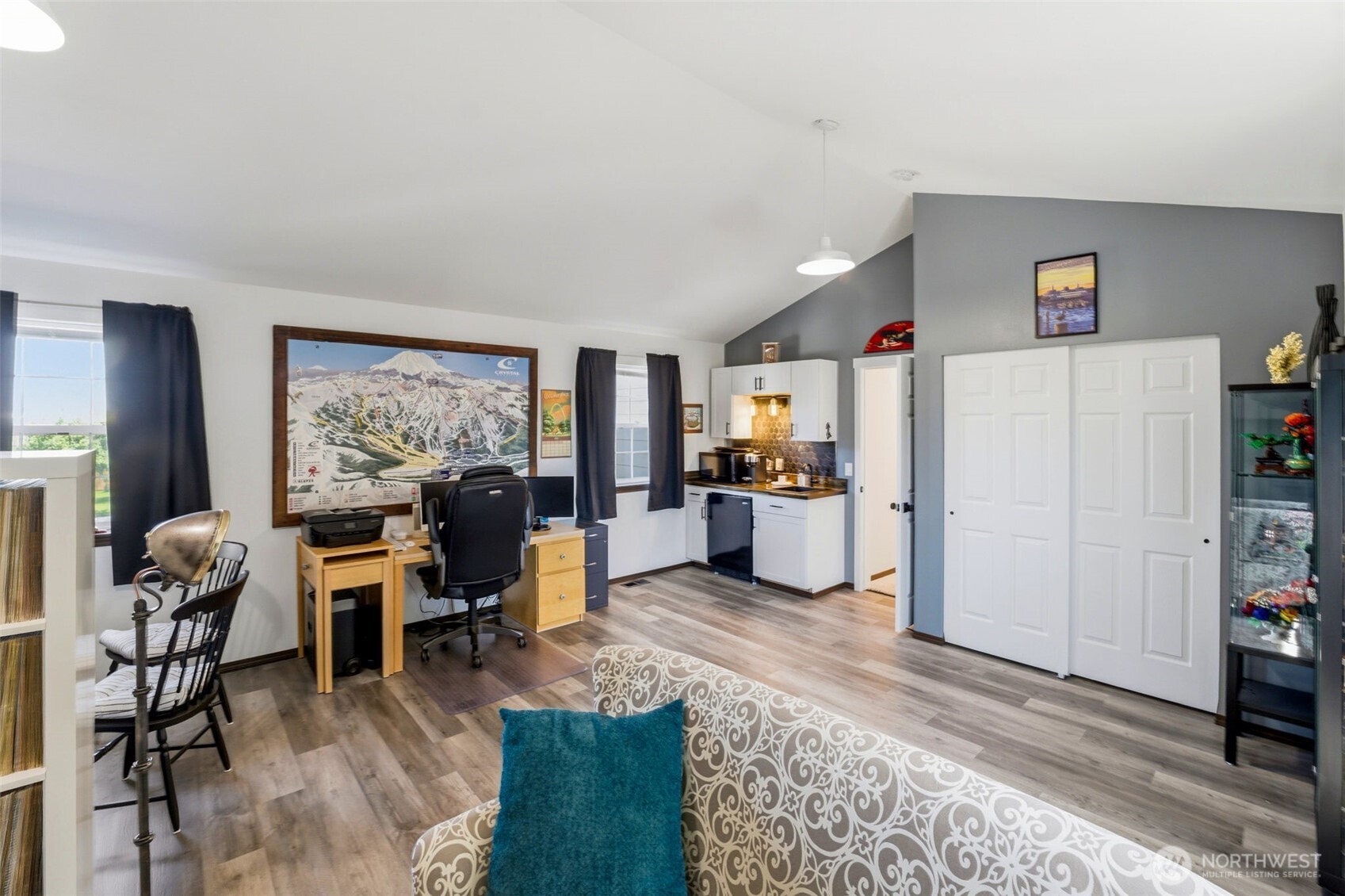 1417 Hamilton Place