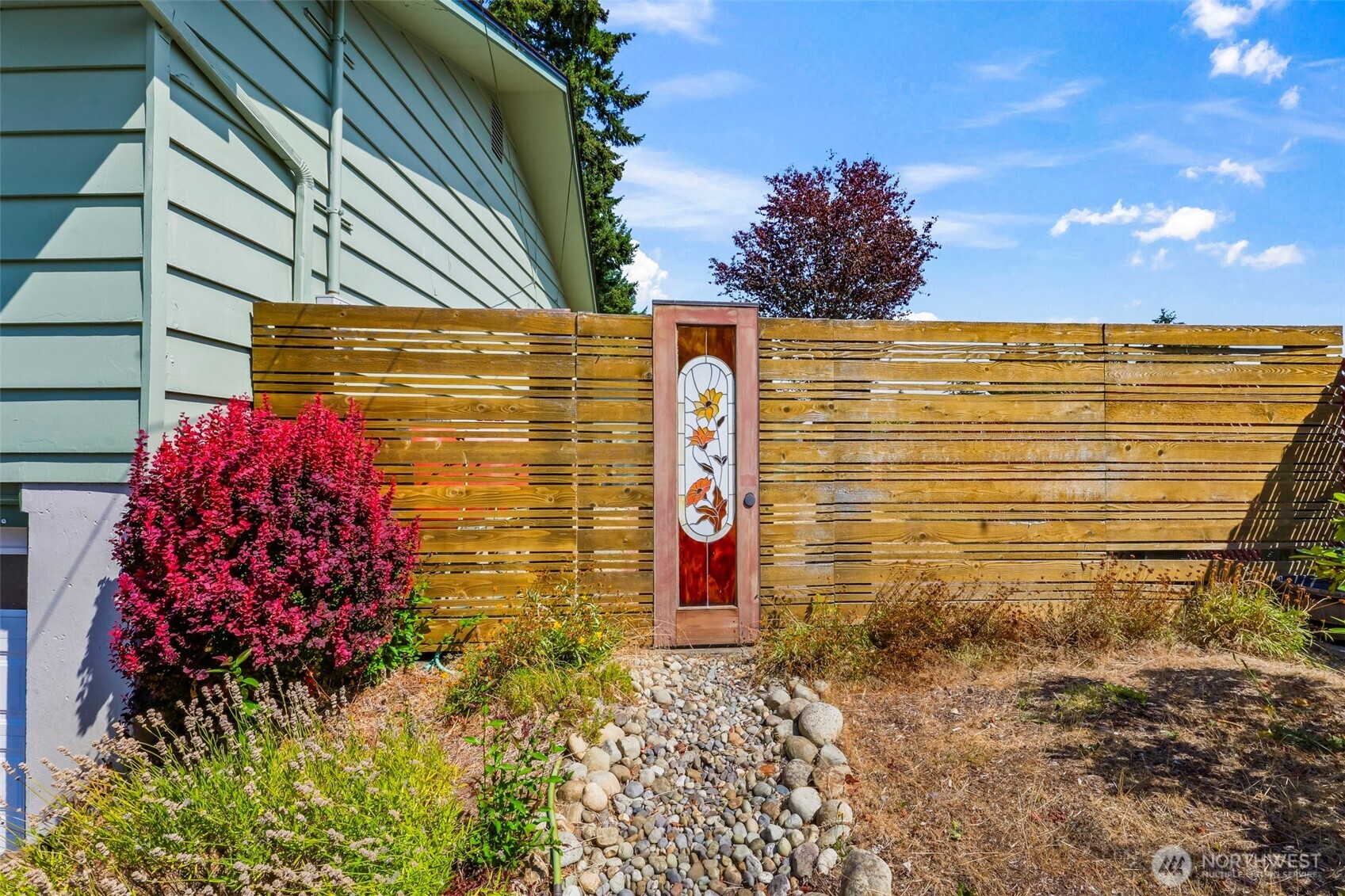 318 Ranger Drive SE
