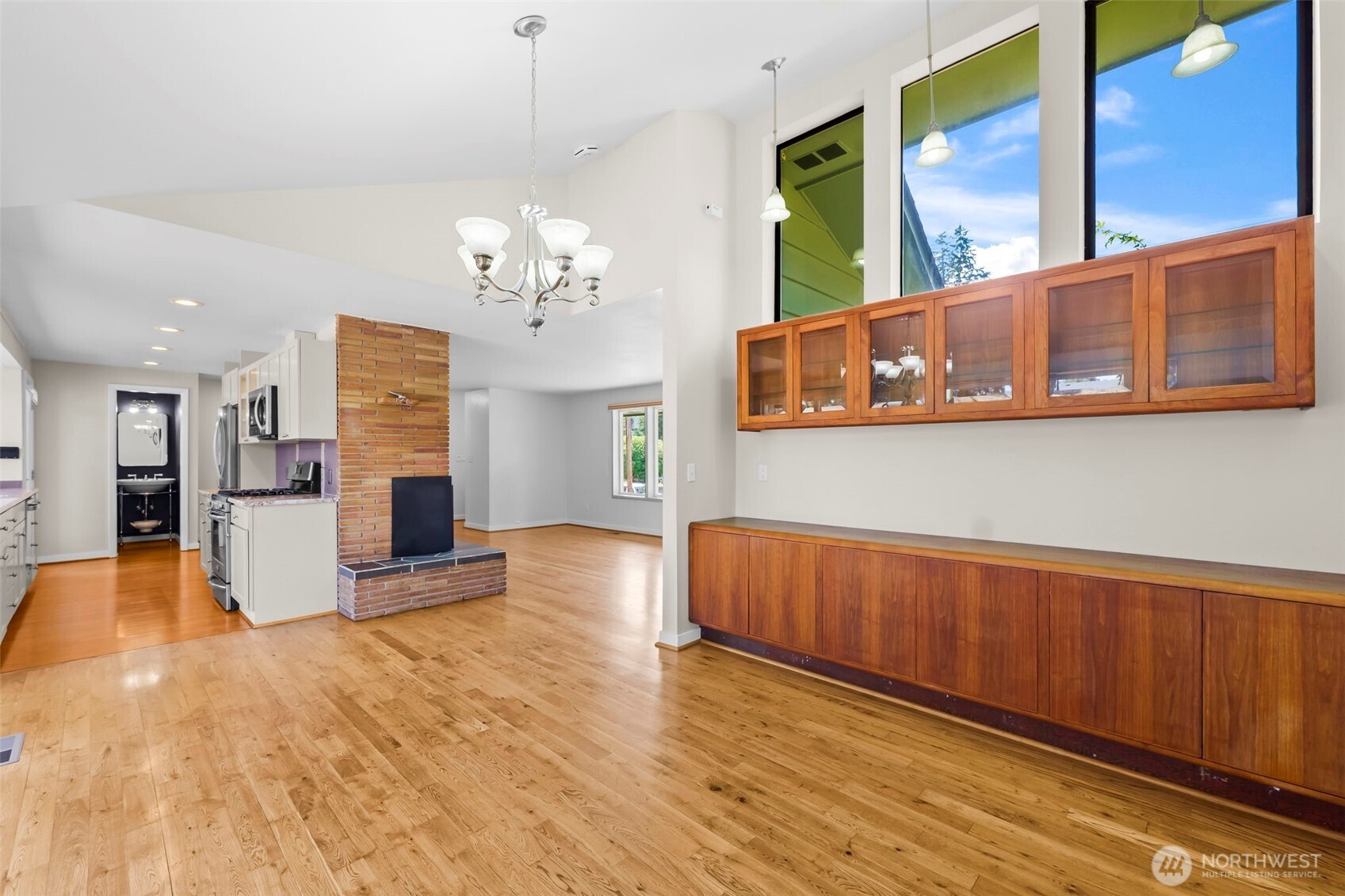 318 Ranger Drive SE
