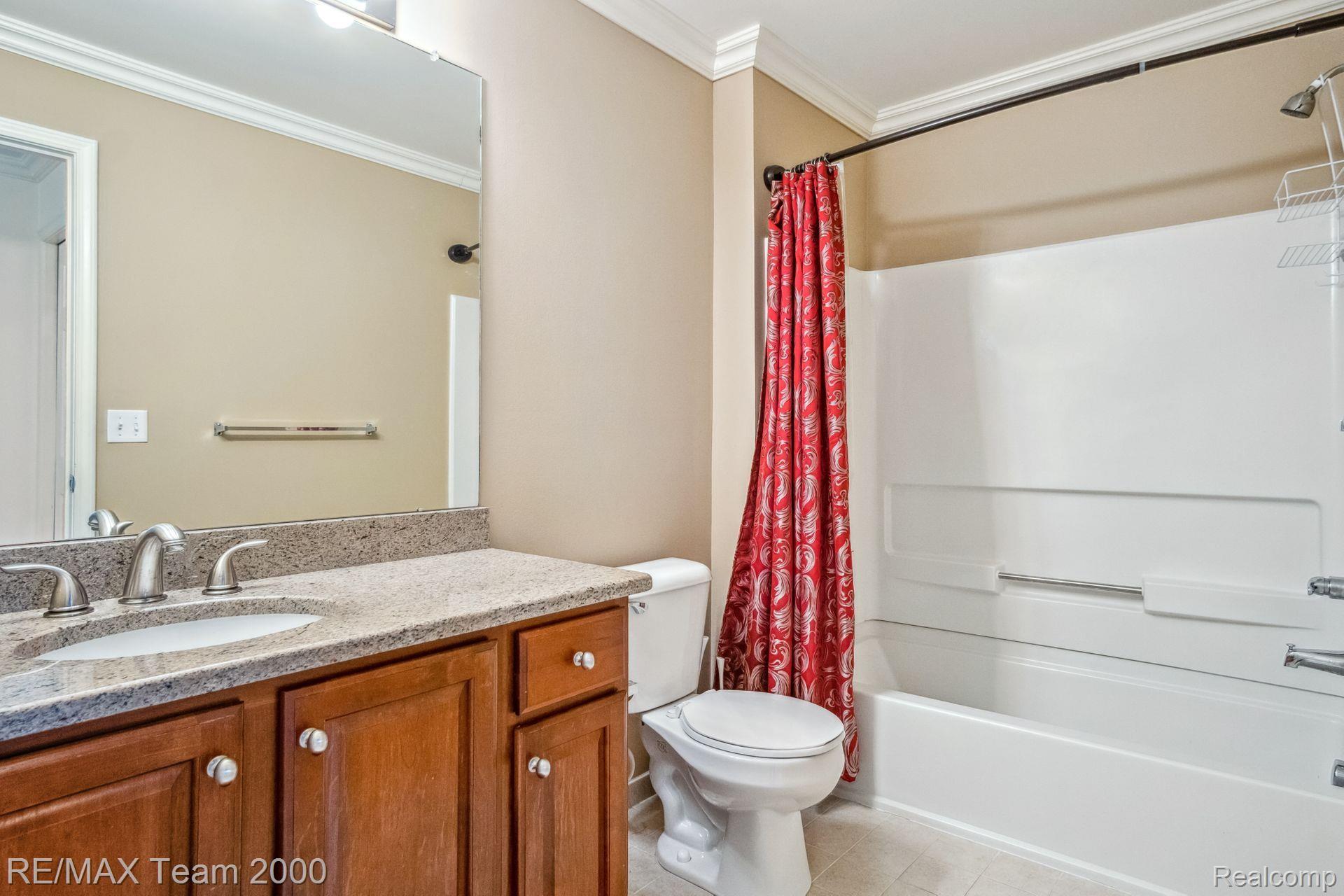 39686 ROCKCREST Lane