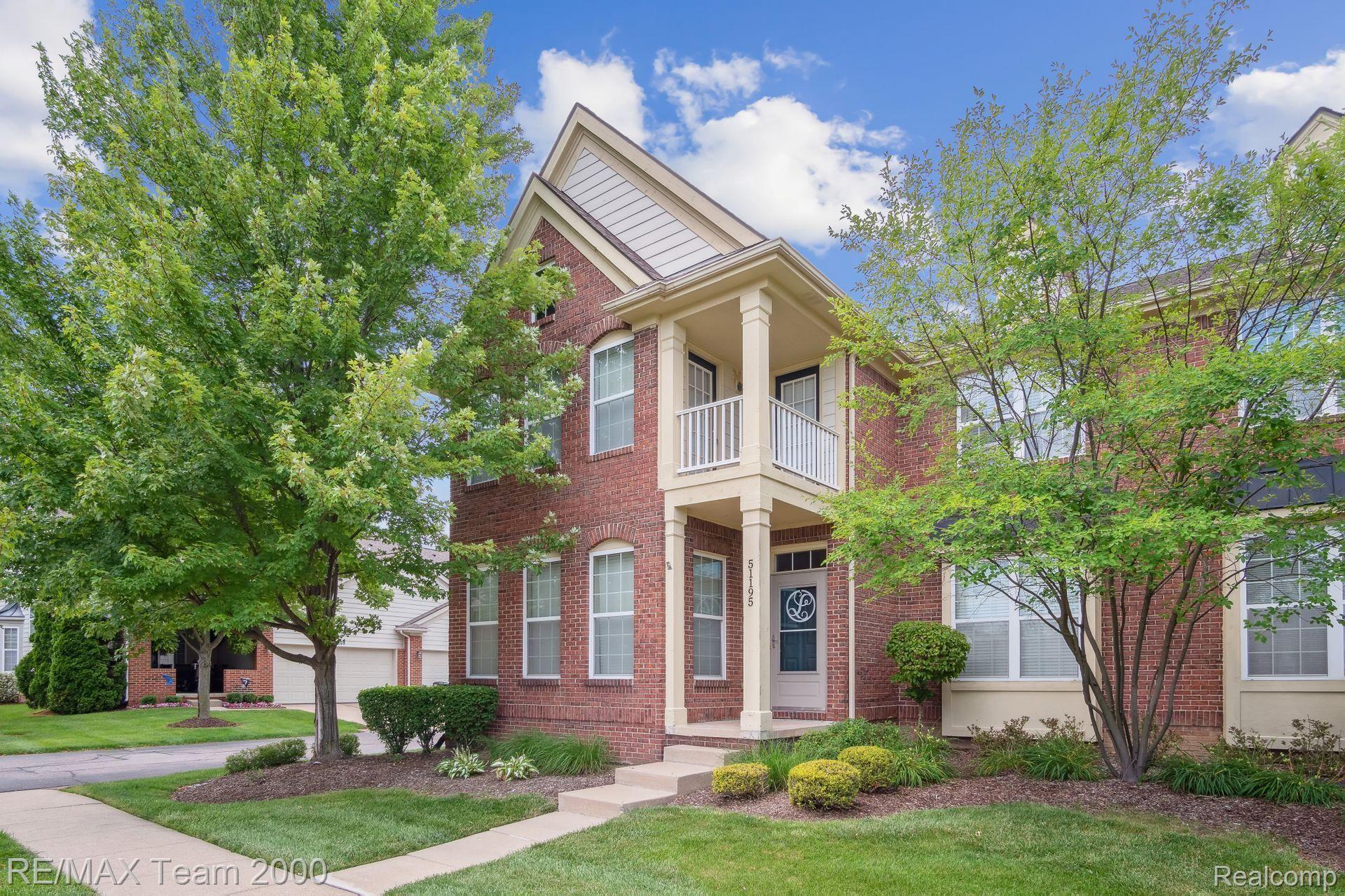 51195 SLEEPY HOLLOW Lane