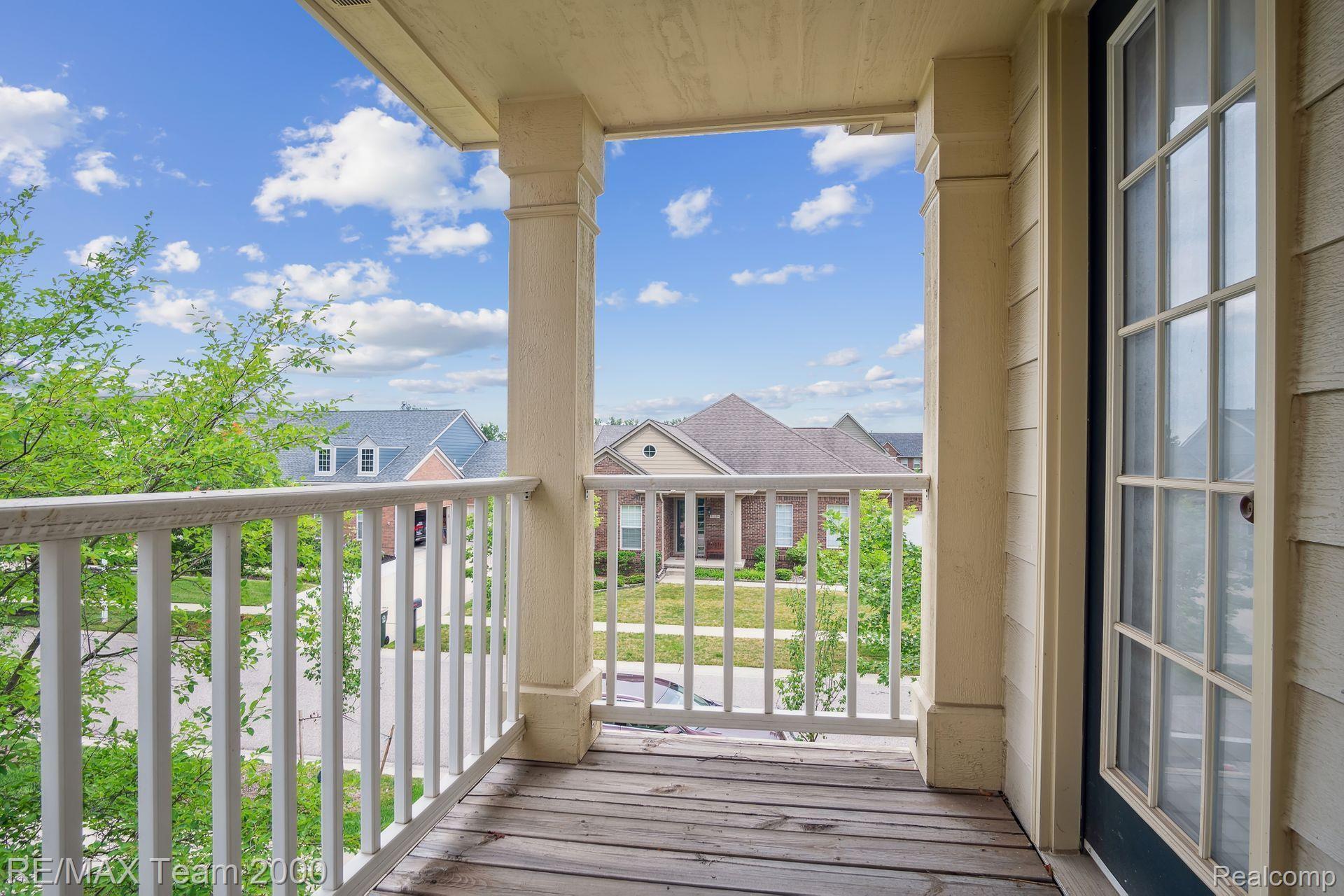 51195 SLEEPY HOLLOW Lane