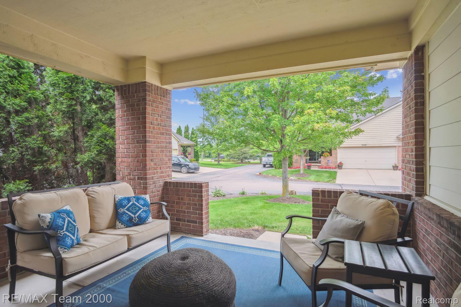 51195 SLEEPY HOLLOW Lane