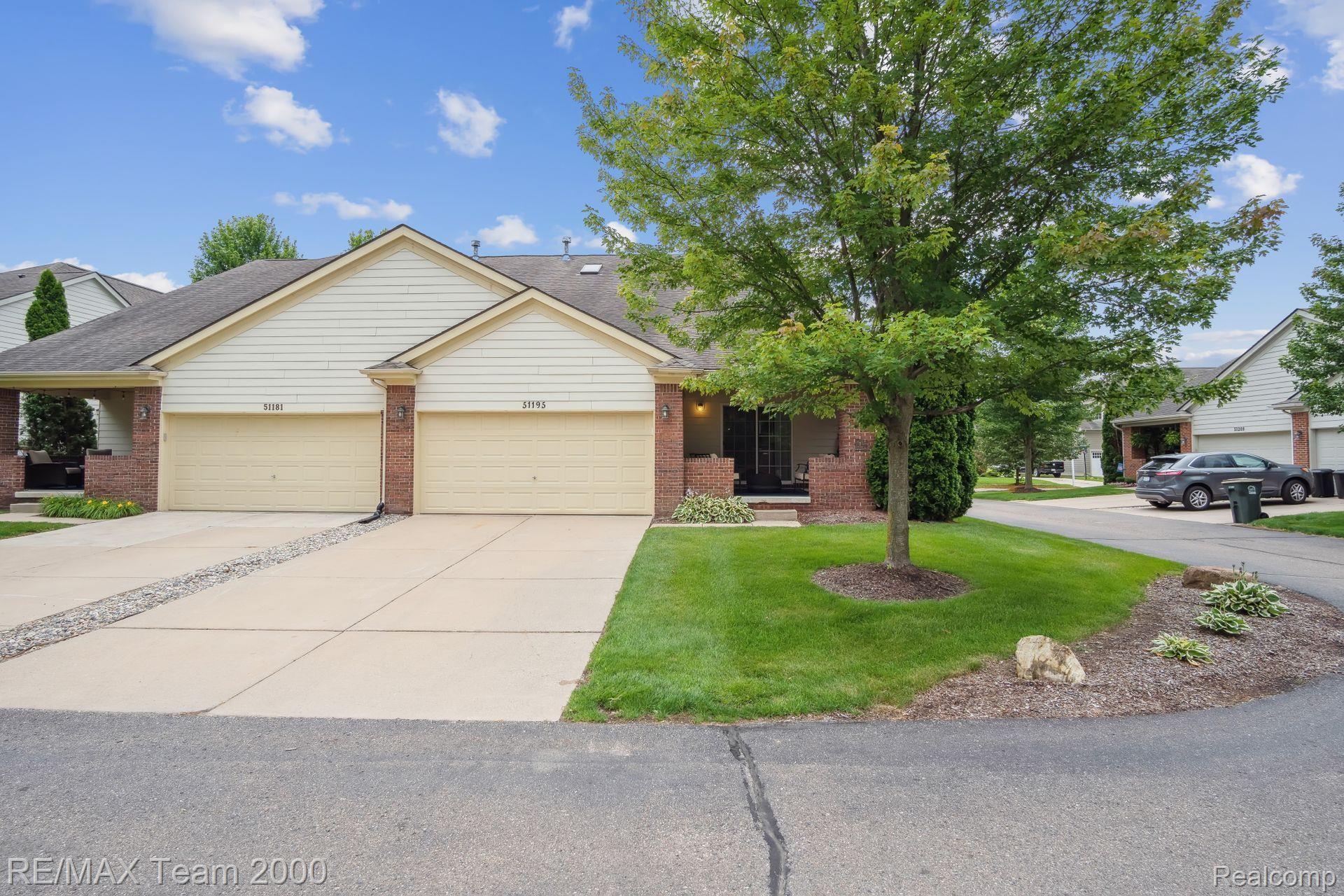 51195 SLEEPY HOLLOW Lane