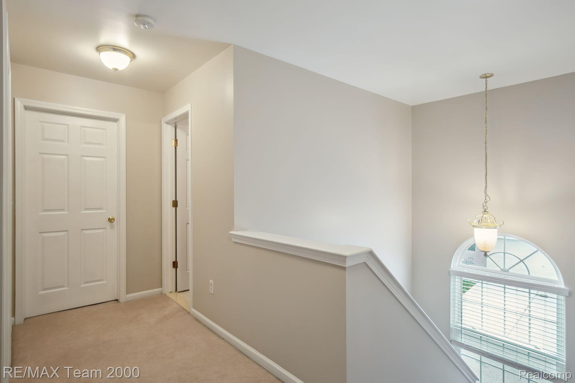 51195 SLEEPY HOLLOW Lane