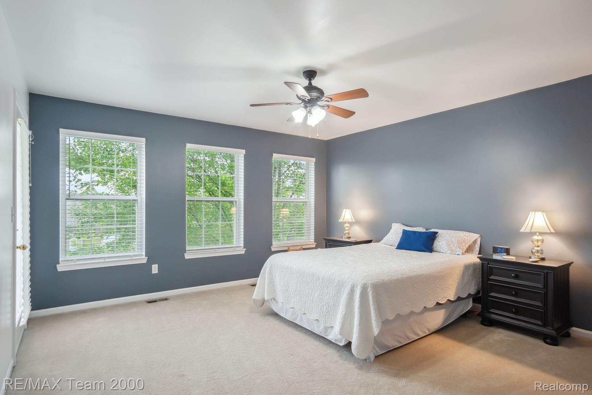 51195 SLEEPY HOLLOW Lane