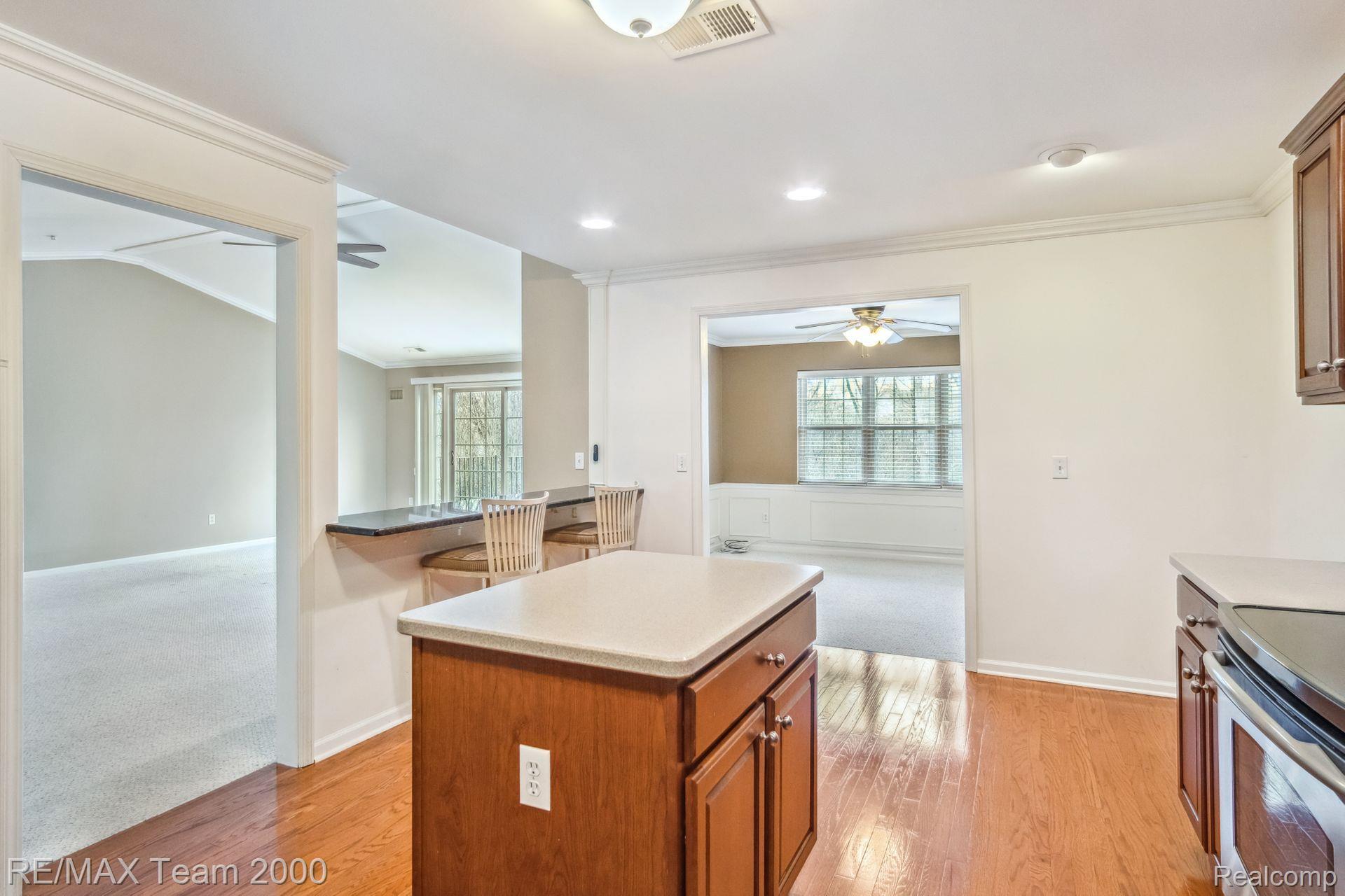 39686 ROCKCREST Lane