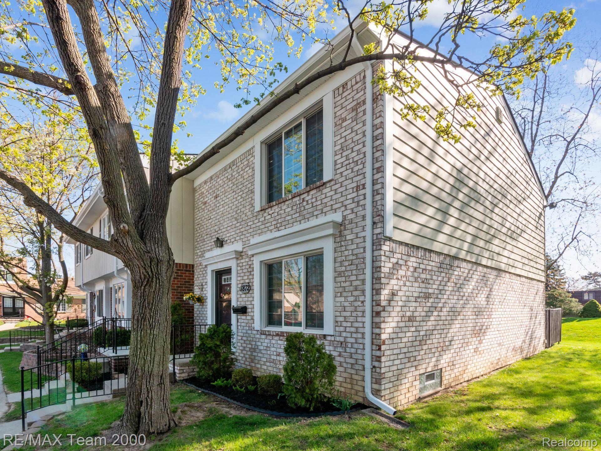 1872 NEWPORTE Court