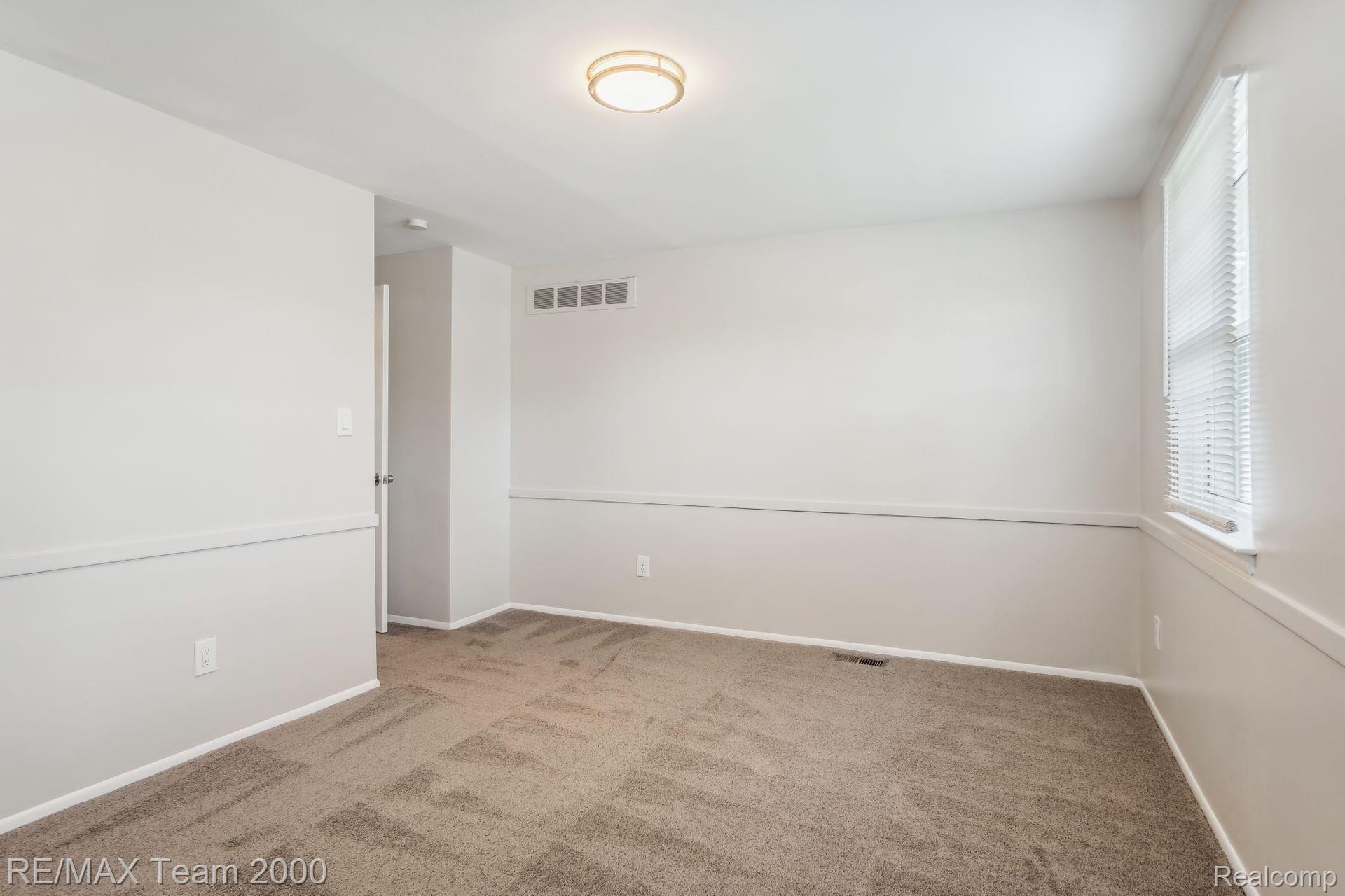 20021 CHURCHILL Avenue