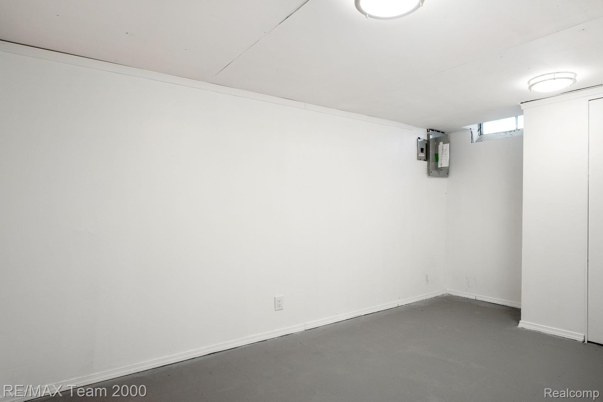 20021 CHURCHILL Avenue