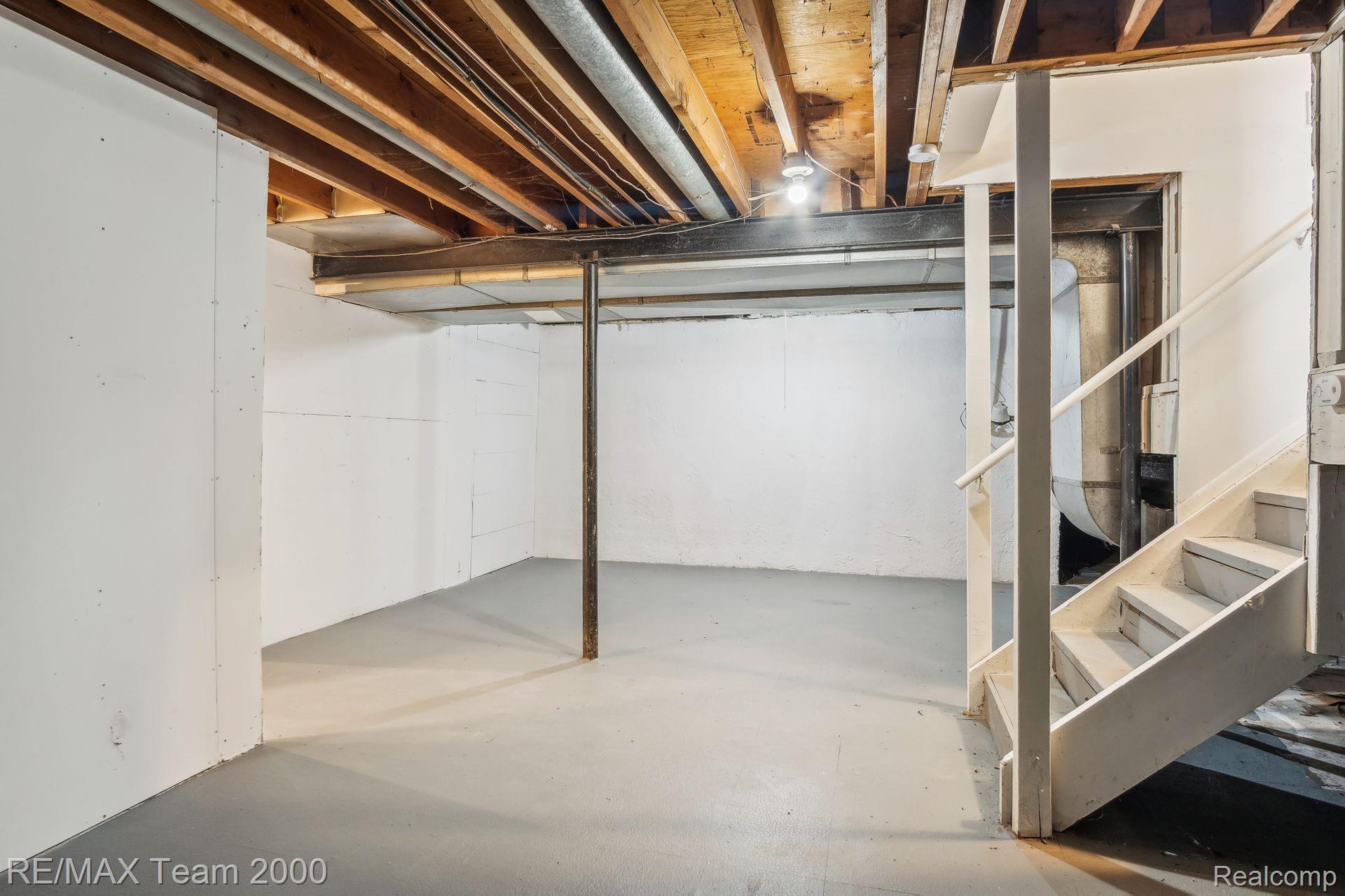 20021 CHURCHILL Avenue