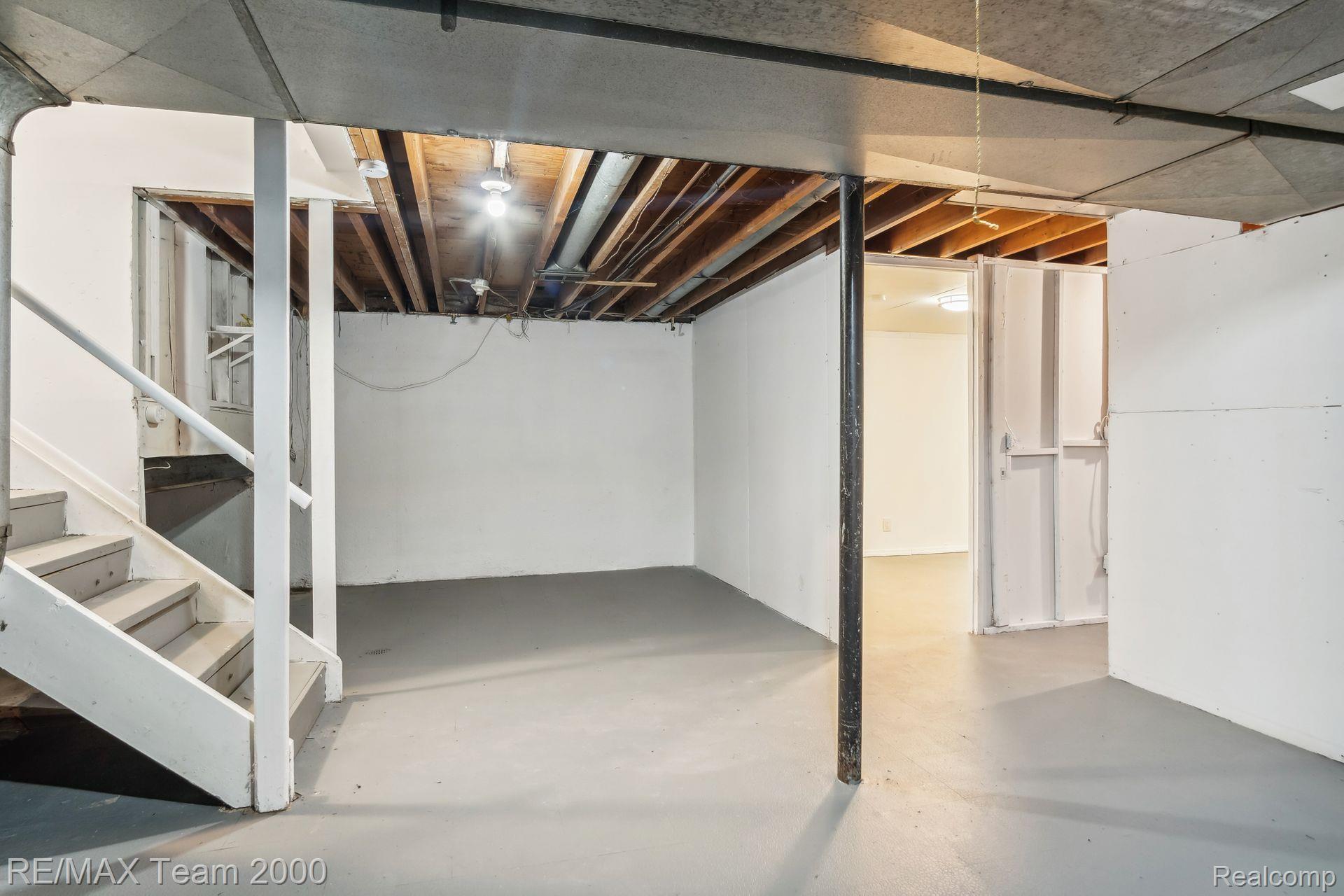 20021 CHURCHILL Avenue