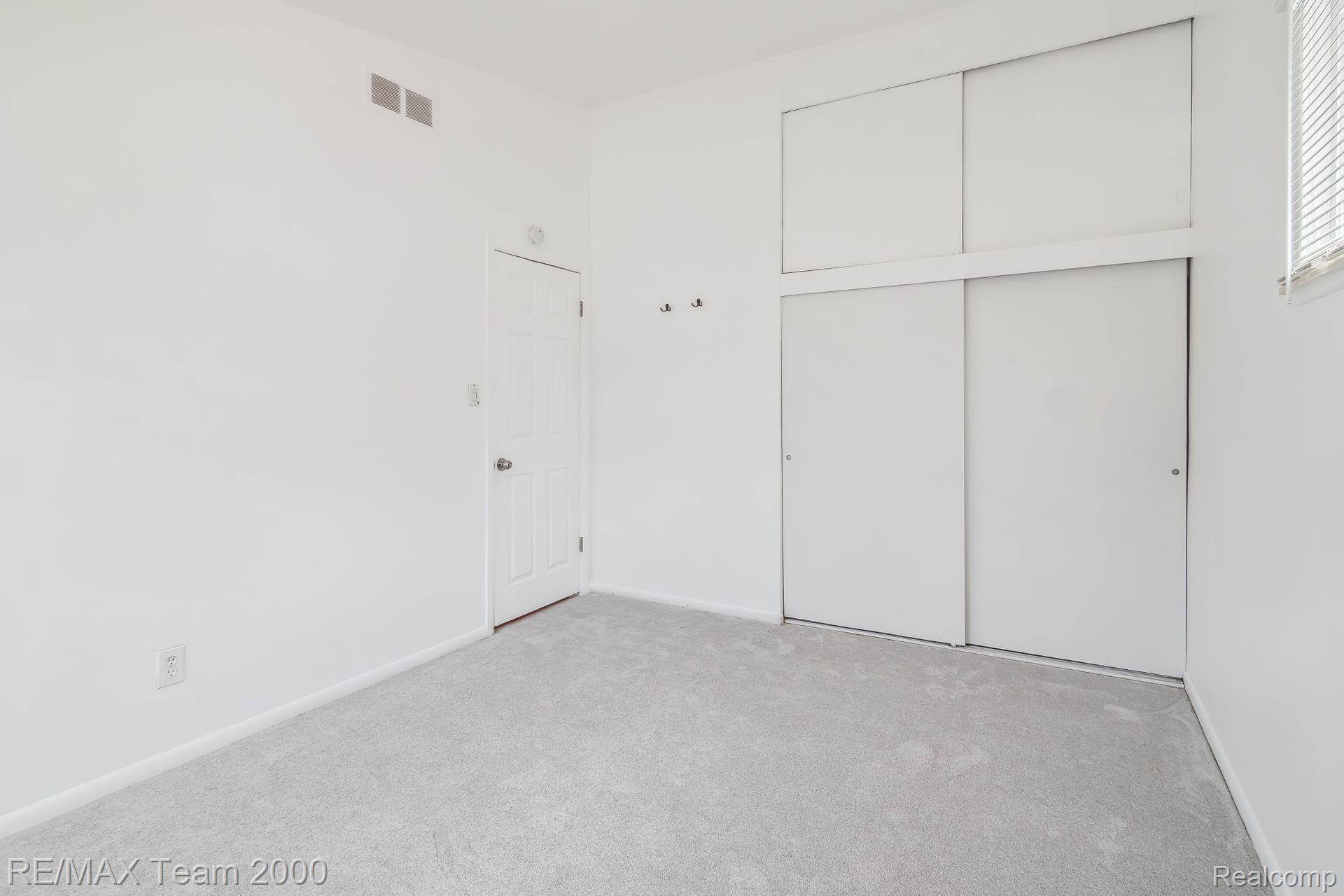 15051 MARLOW Street