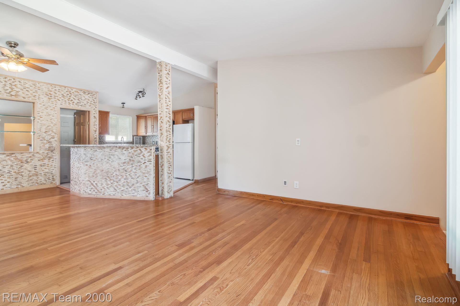 15051 MARLOW Street