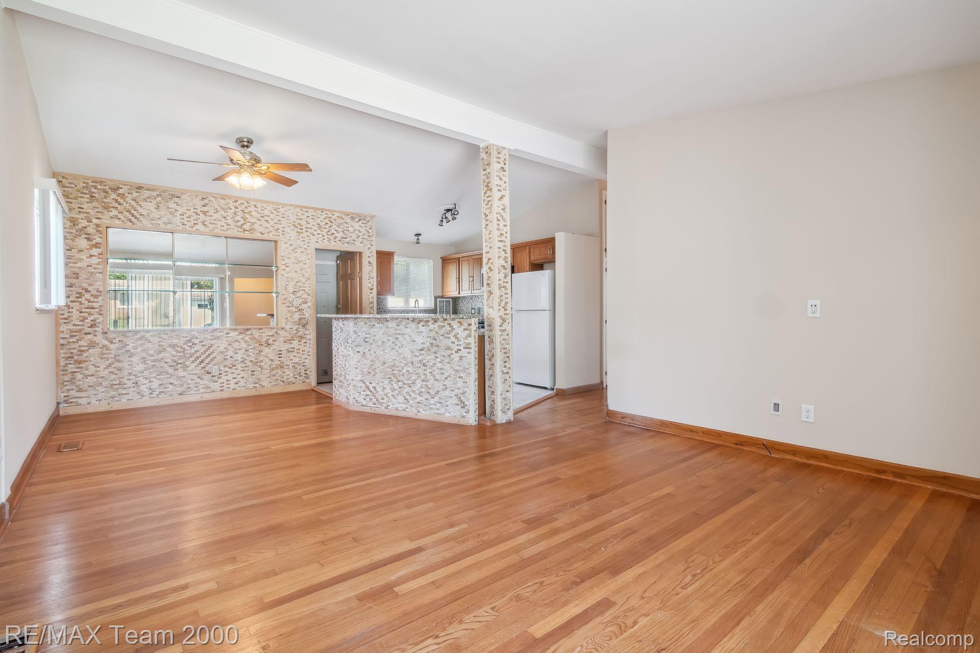 15051 MARLOW Street