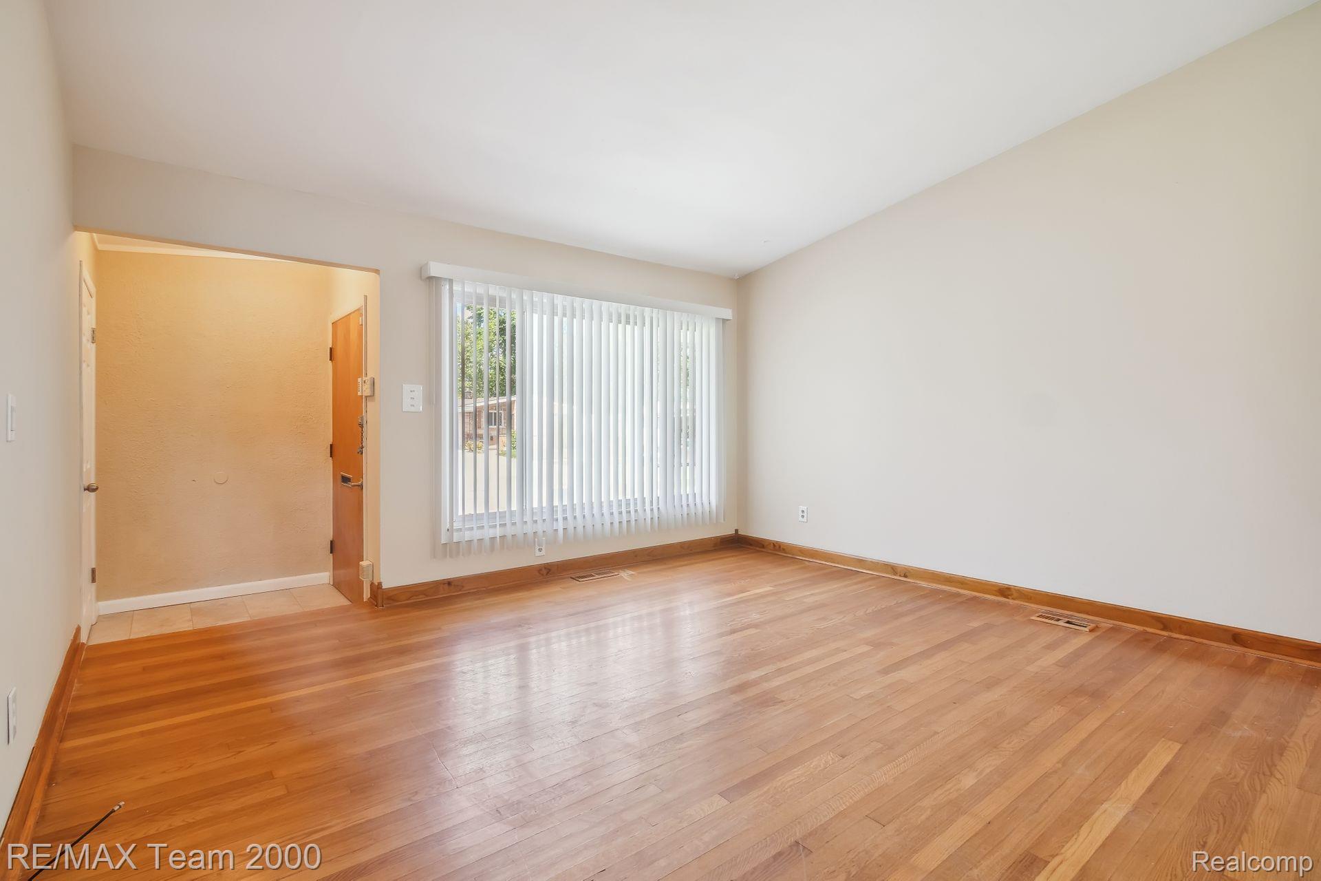 15051 MARLOW Street