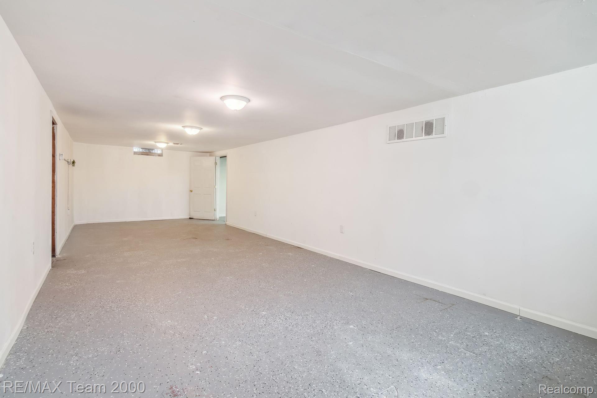 15051 MARLOW Street