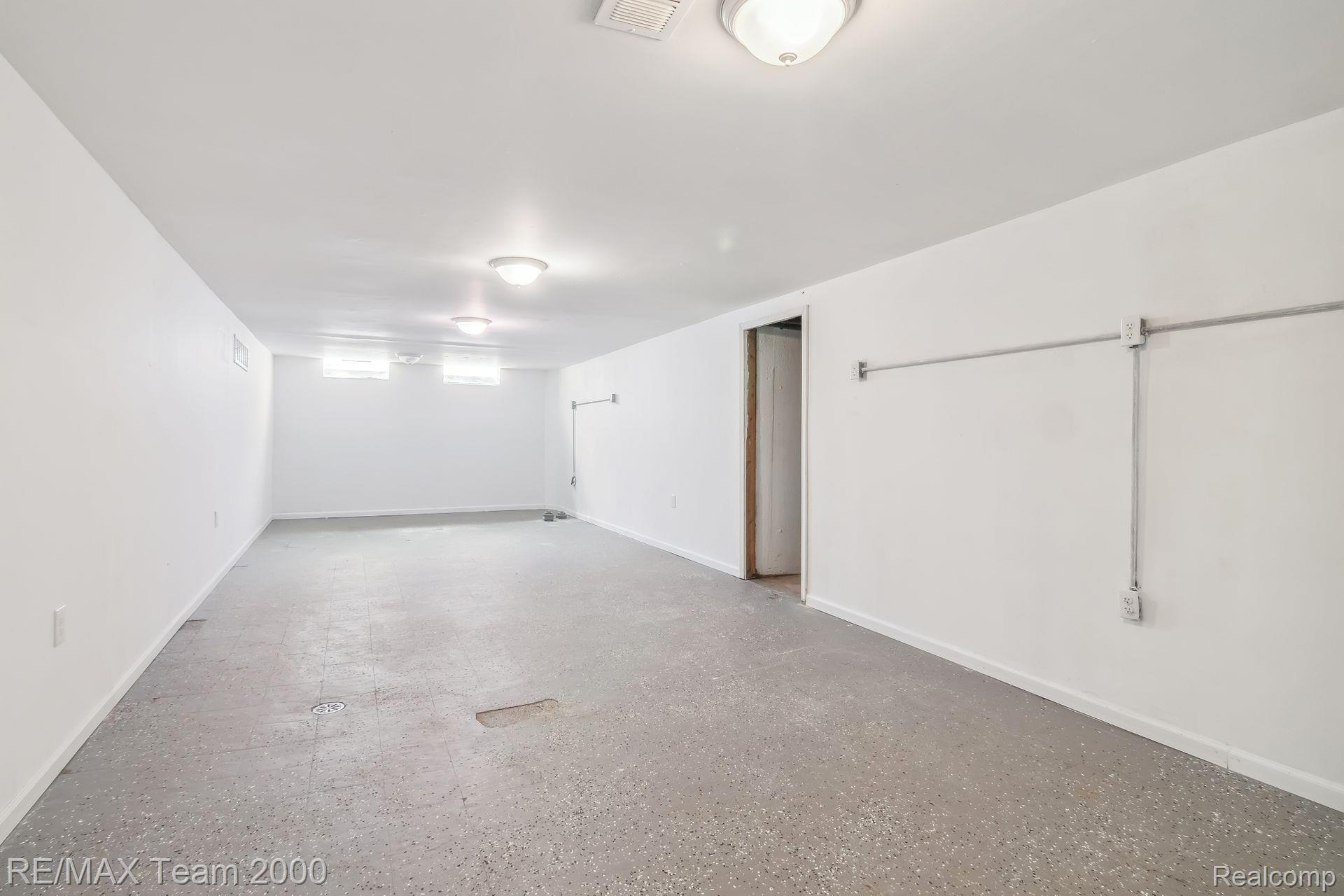 15051 MARLOW Street