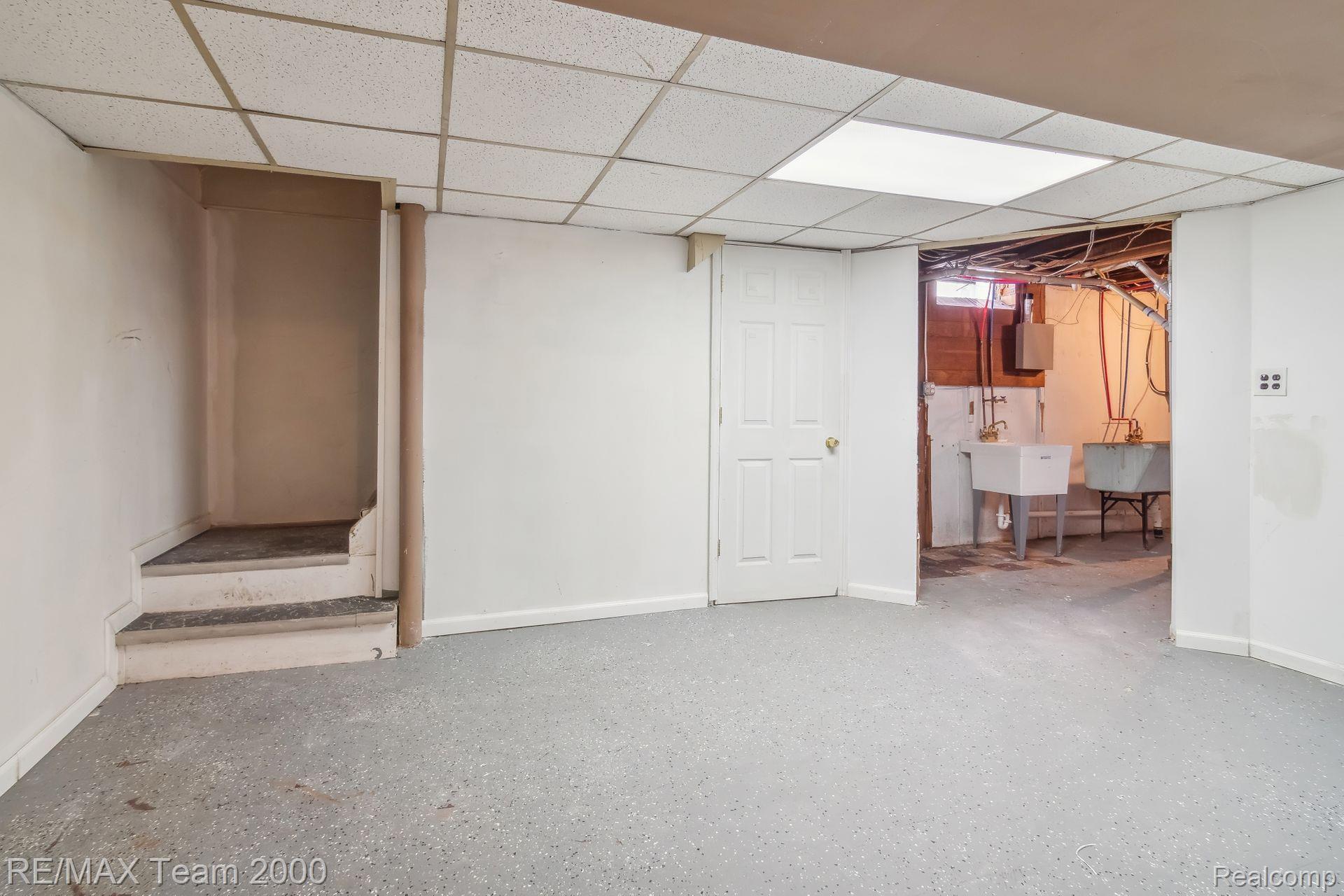 15051 MARLOW Street