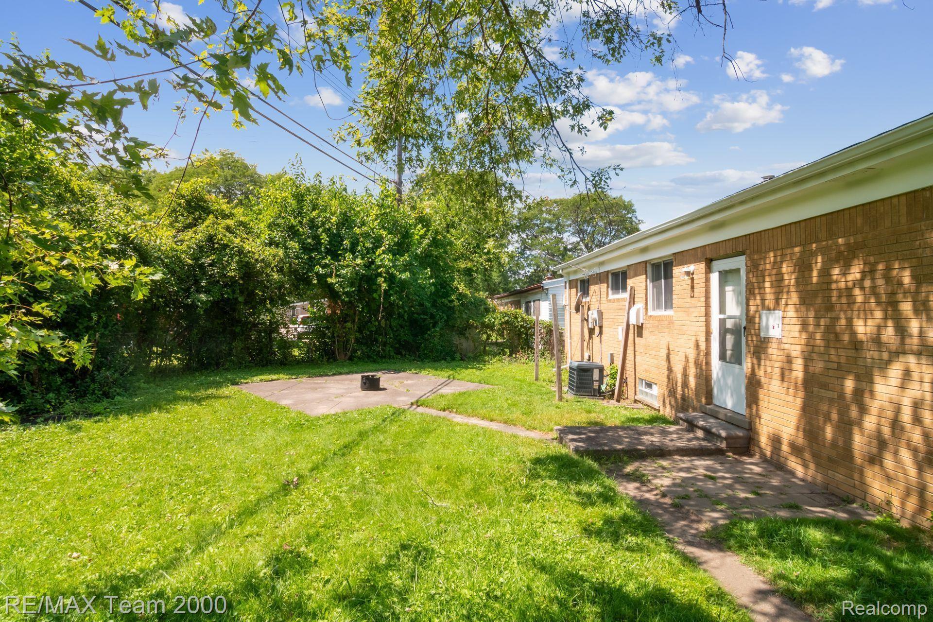15051 MARLOW Street