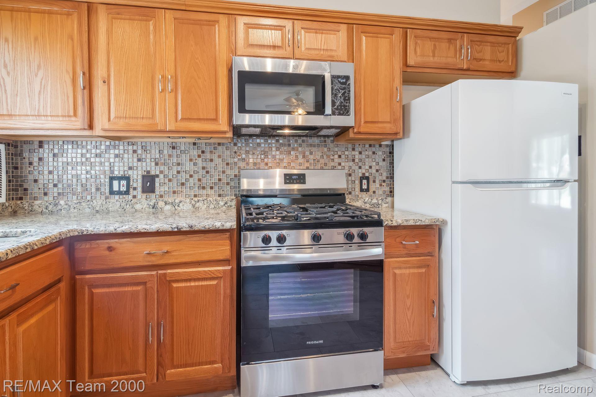 15051 MARLOW Street