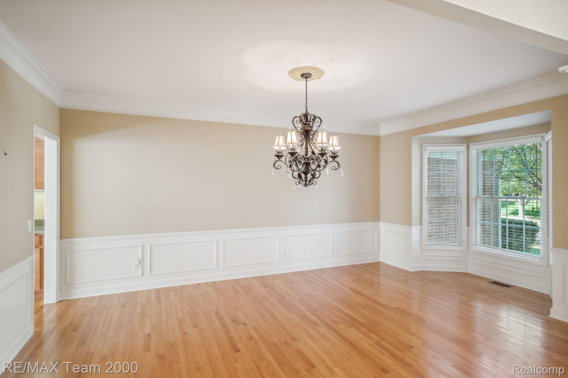 49499 WATERSTONE ESTATES Circle