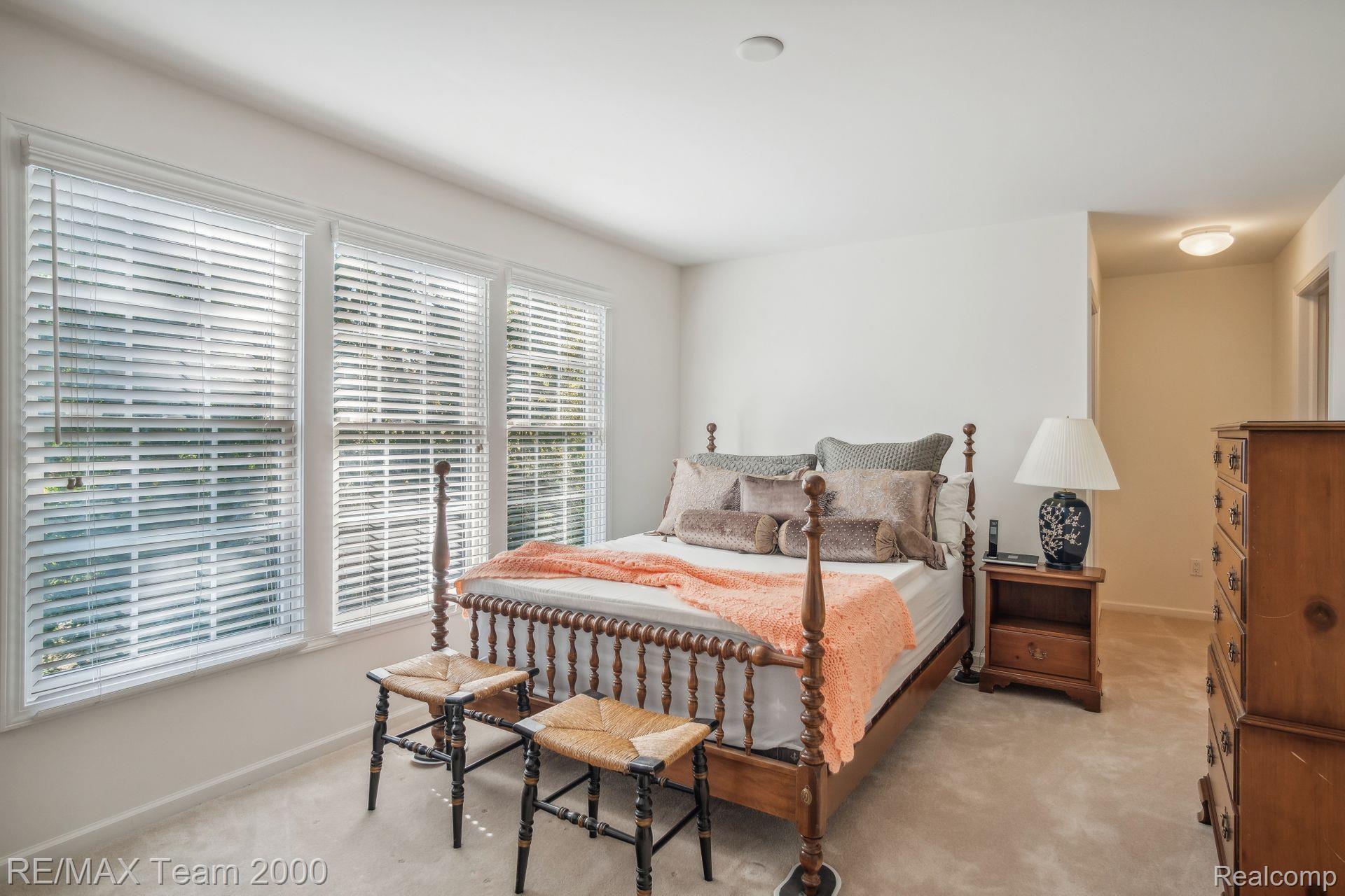 49499 WATERSTONE ESTATES Circle
