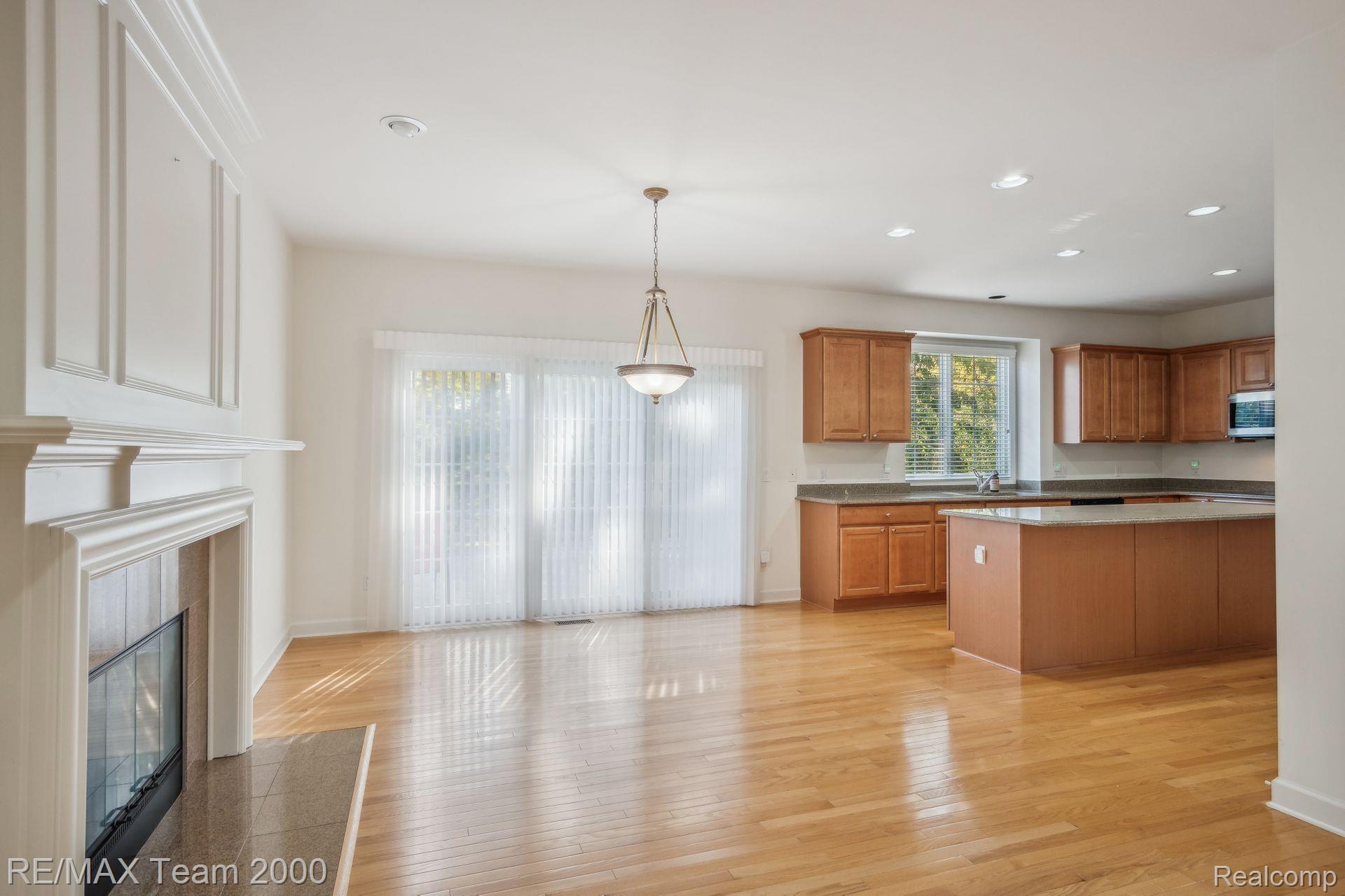 49499 WATERSTONE ESTATES Circle
