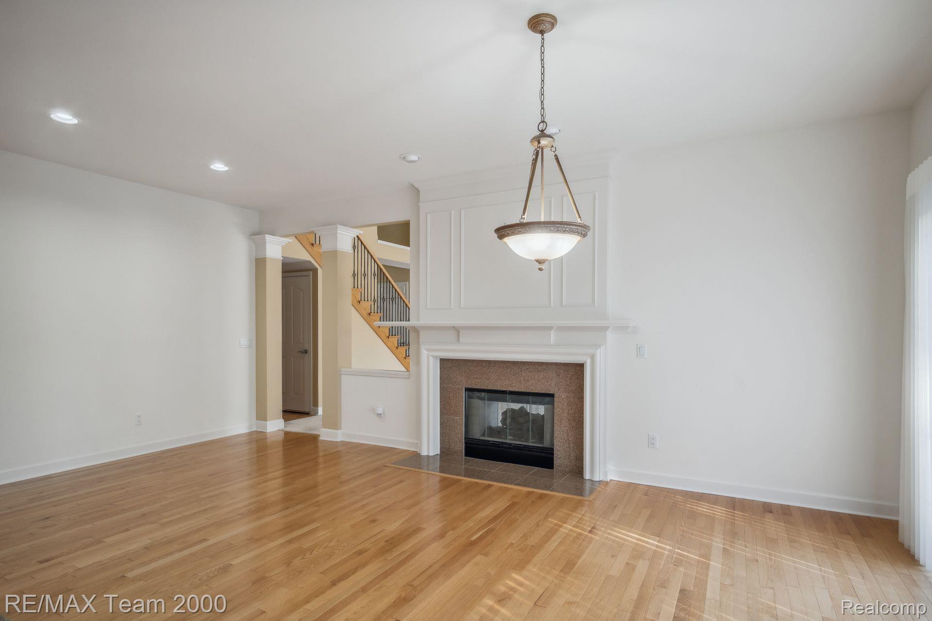 49499 WATERSTONE ESTATES Circle