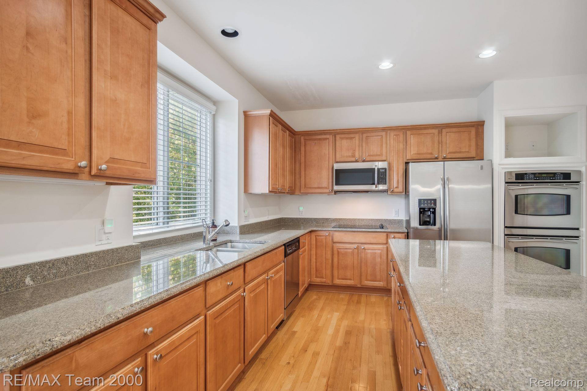 49499 WATERSTONE ESTATES Circle