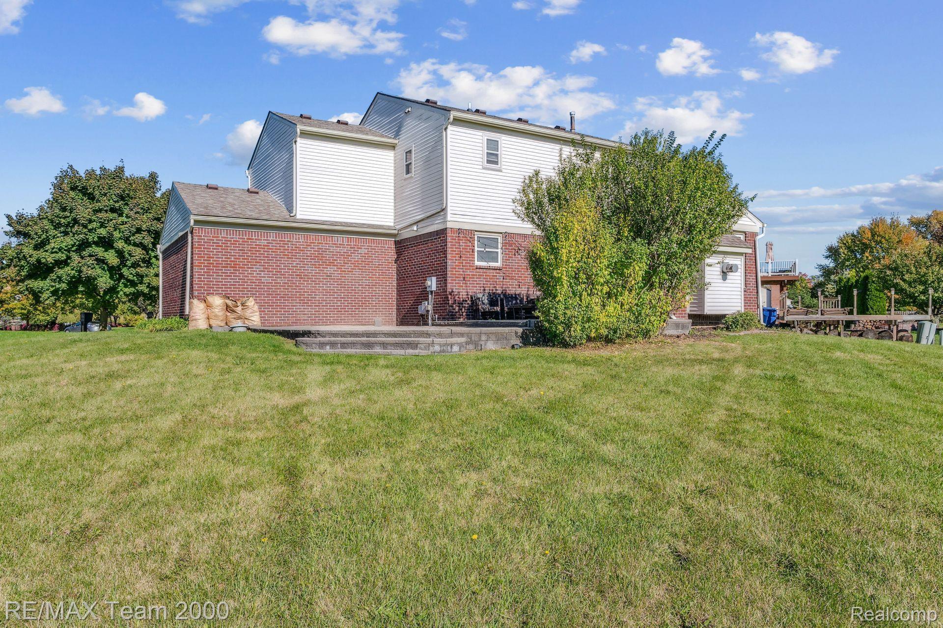 1148 WILDWOOD Lane