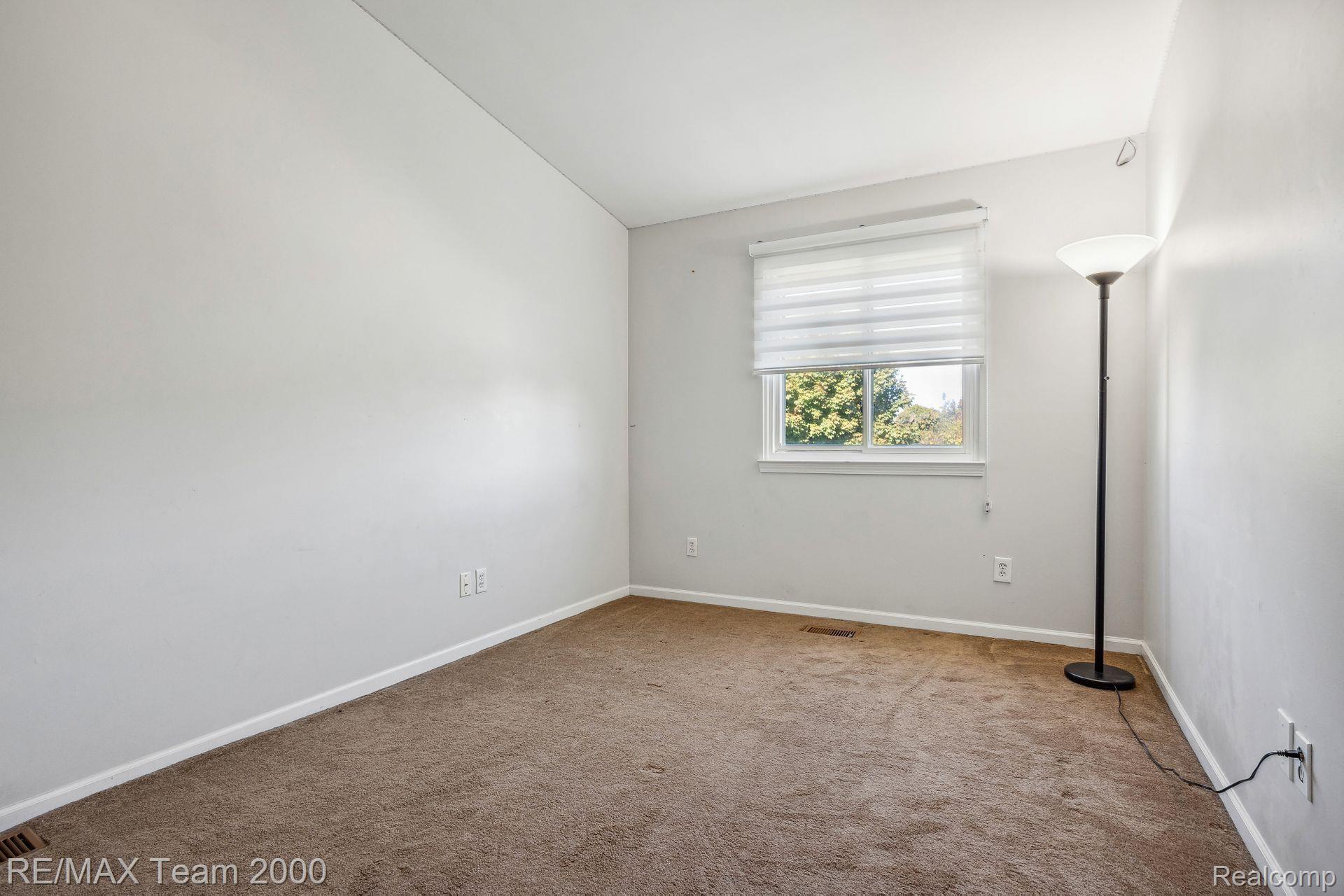 1148 WILDWOOD Lane