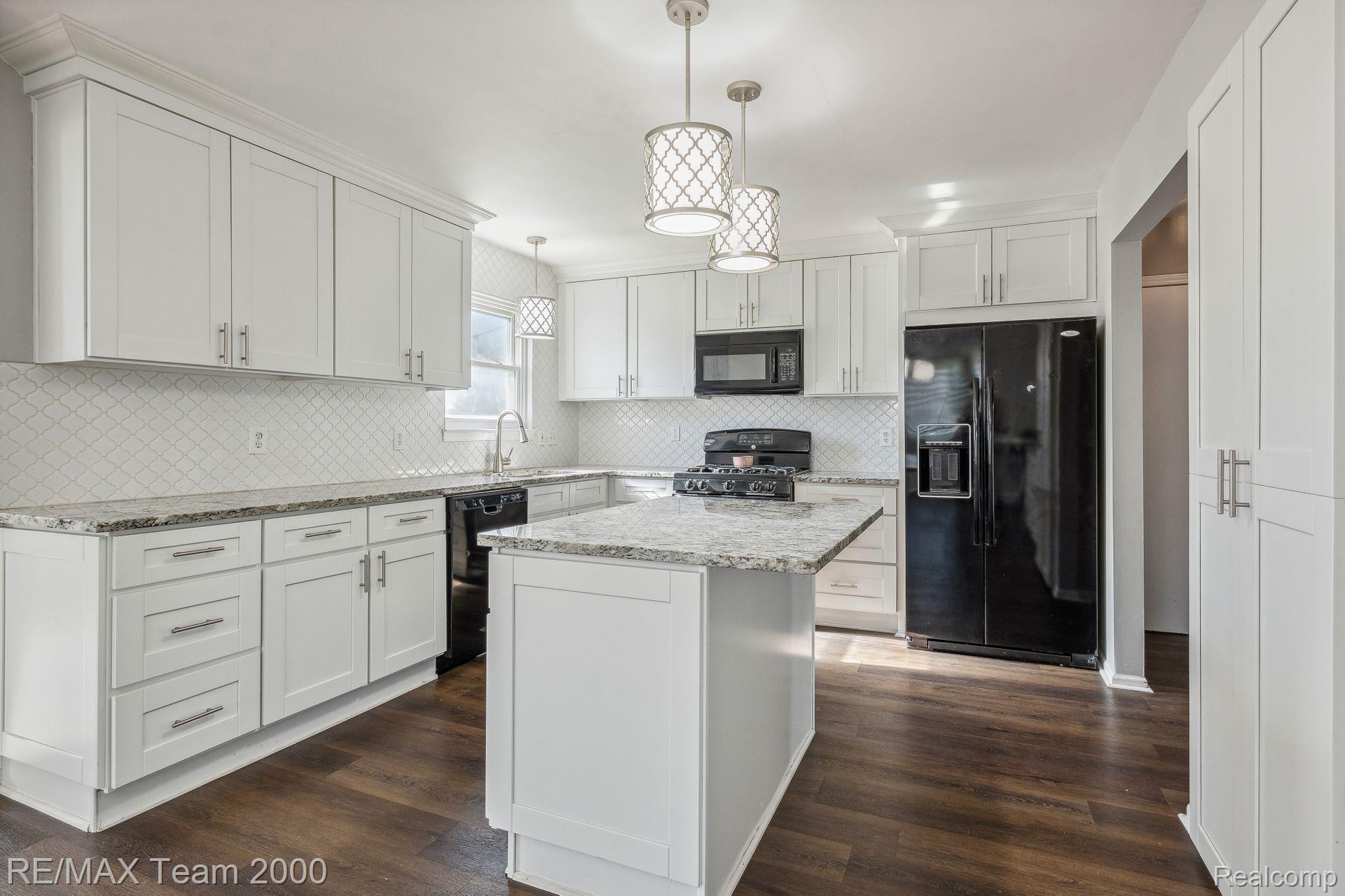1148 WILDWOOD Lane