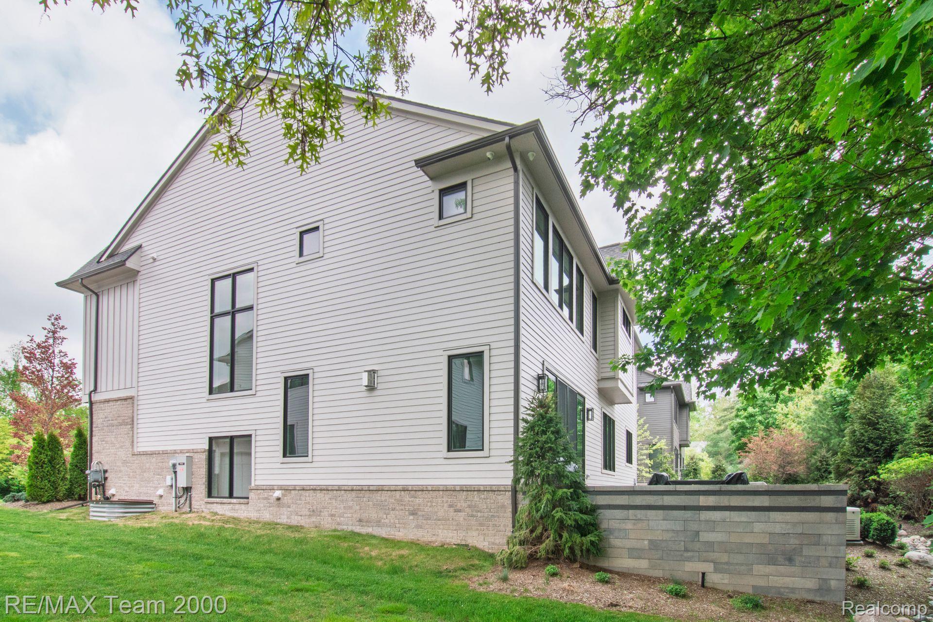 7313 BROOKSIDE VILLAGE