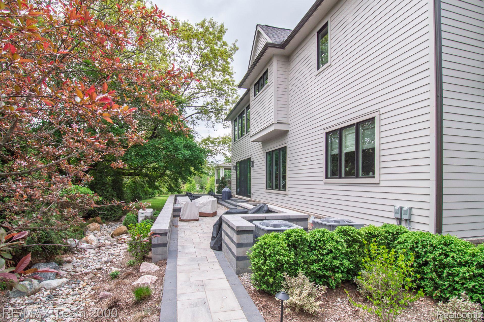 7313 BROOKSIDE VILLAGE