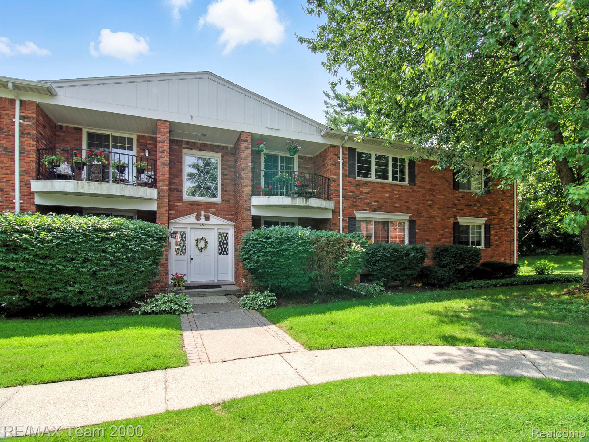 1711 Huntingwood Lane
