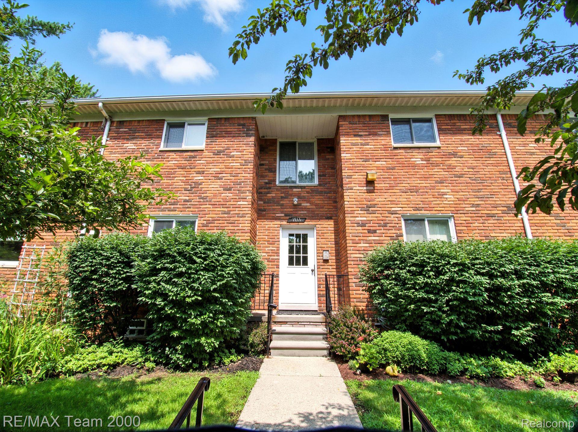 1711 Huntingwood Lane