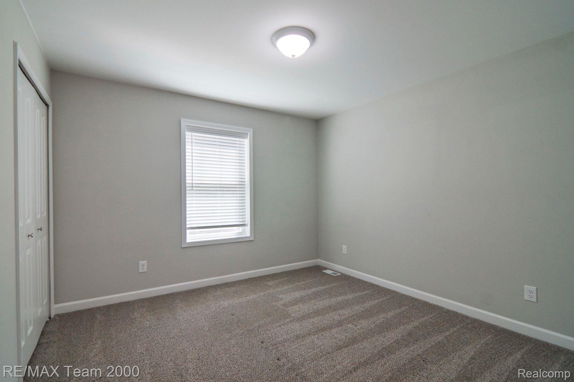 24050 Sunnypoint Drive