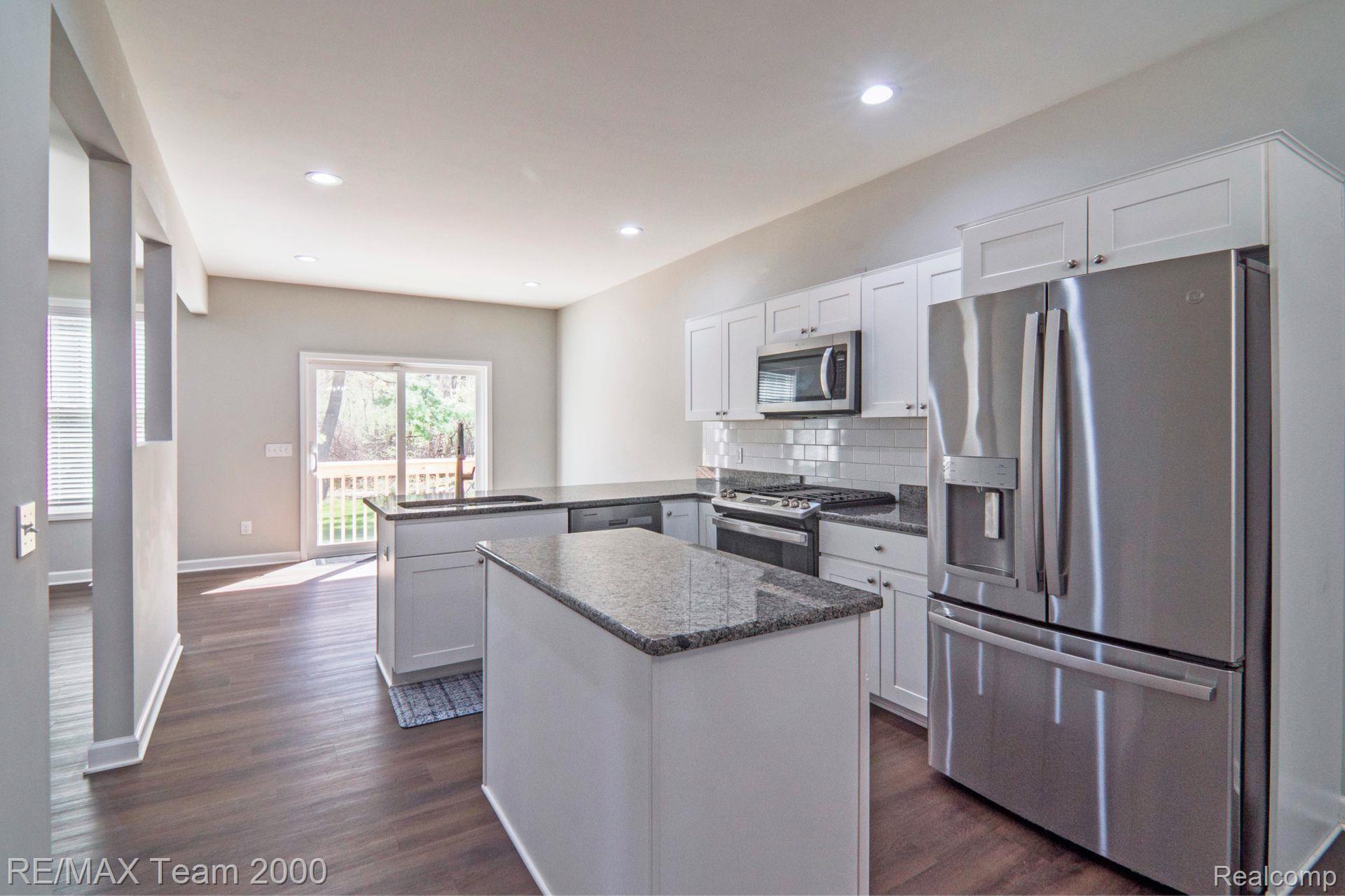 24050 Sunnypoint Drive