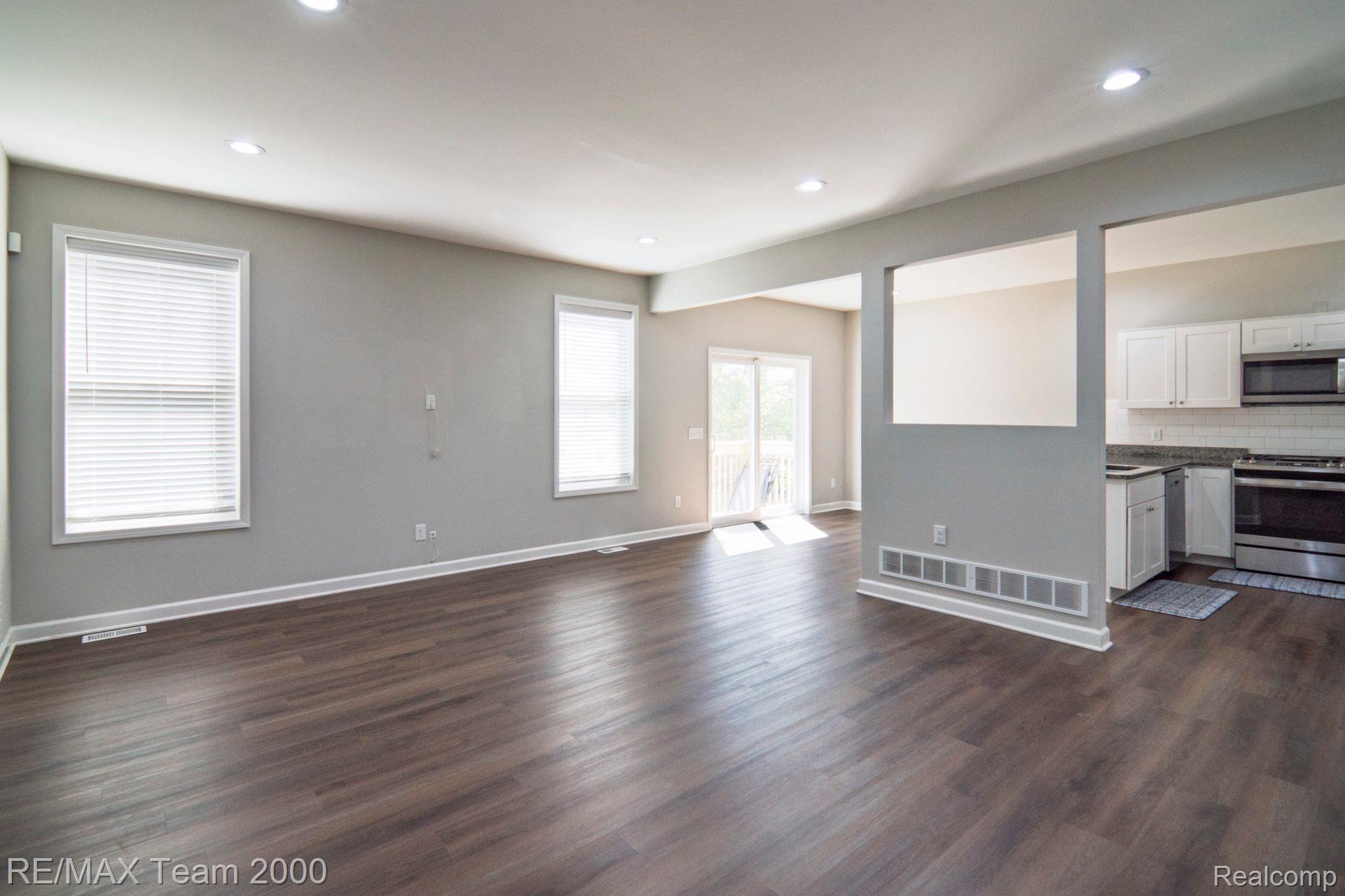 24050 Sunnypoint Drive