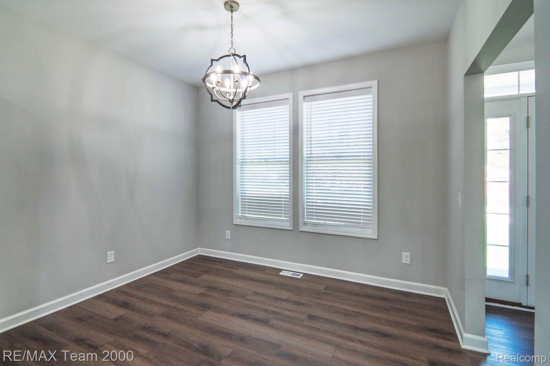 24050 Sunnypoint Drive