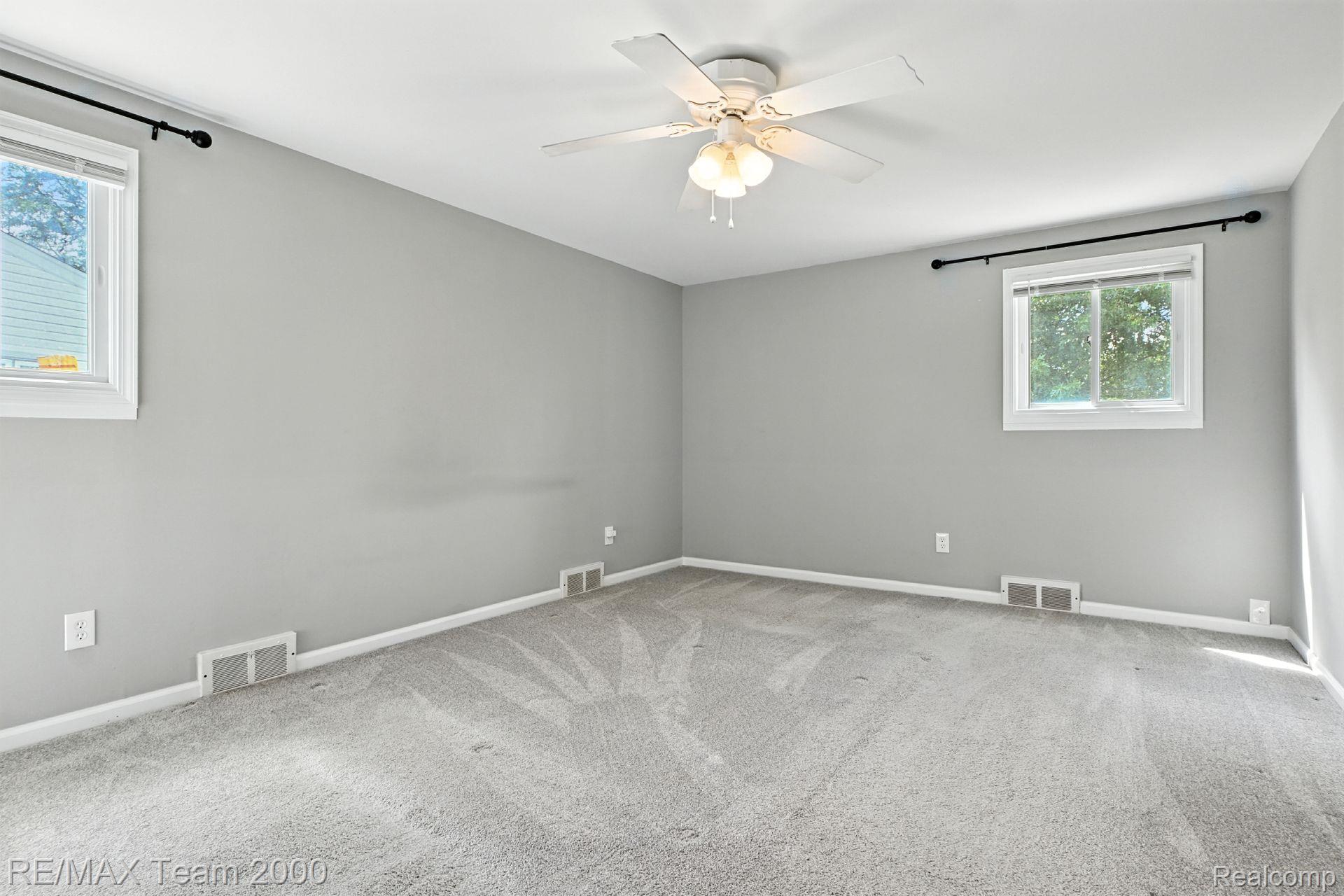 14931 Lakewood Drive