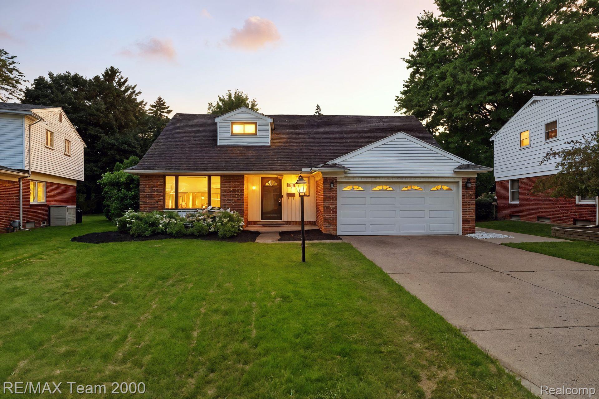14931 Lakewood Drive