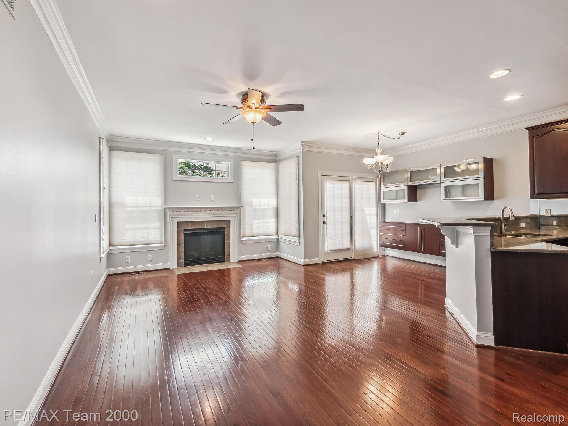 44969 S BROADMOOR Circle