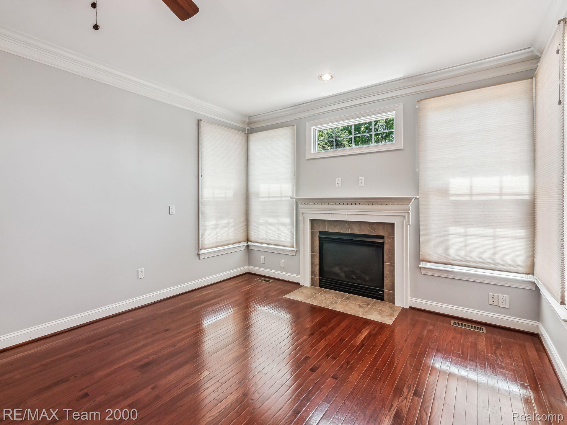 44969 S BROADMOOR Circle