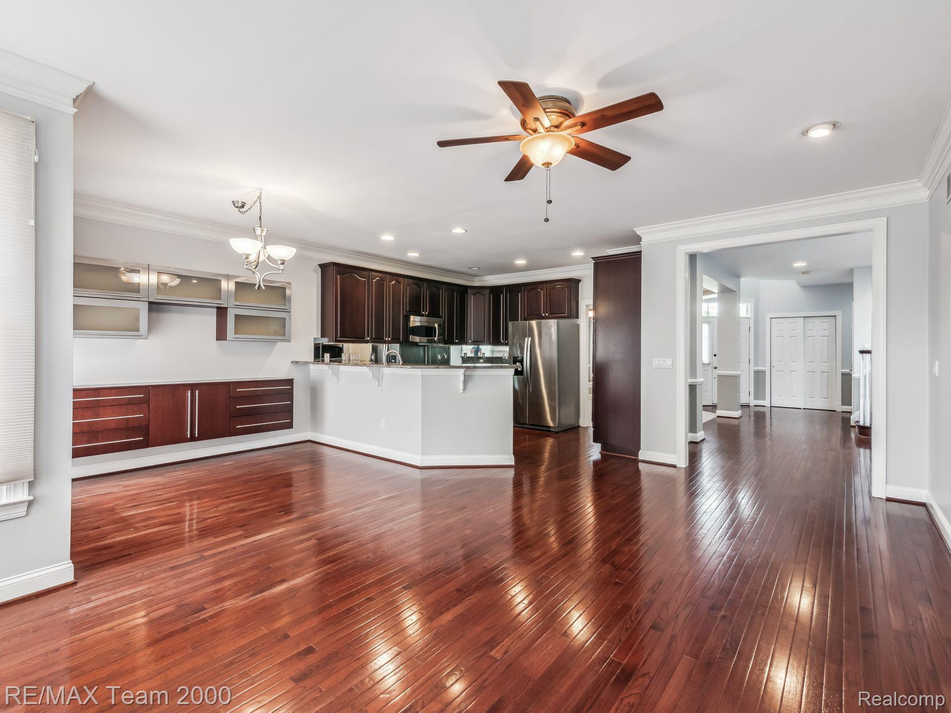 44969 S BROADMOOR Circle