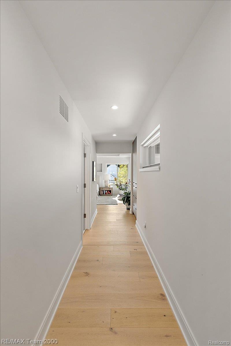 864 Ann Street