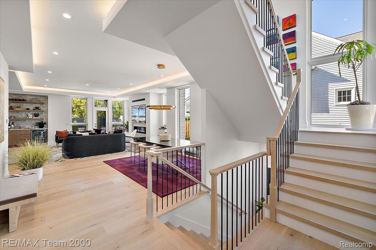 864 Ann Street